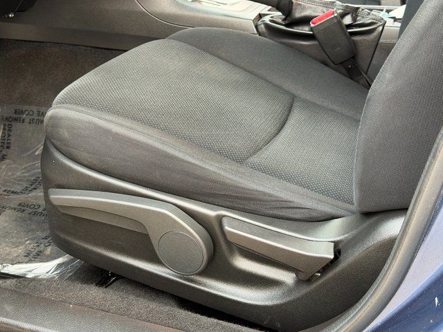 Used 2013 Marine Blue Pearl Subaru 2.0i image 21