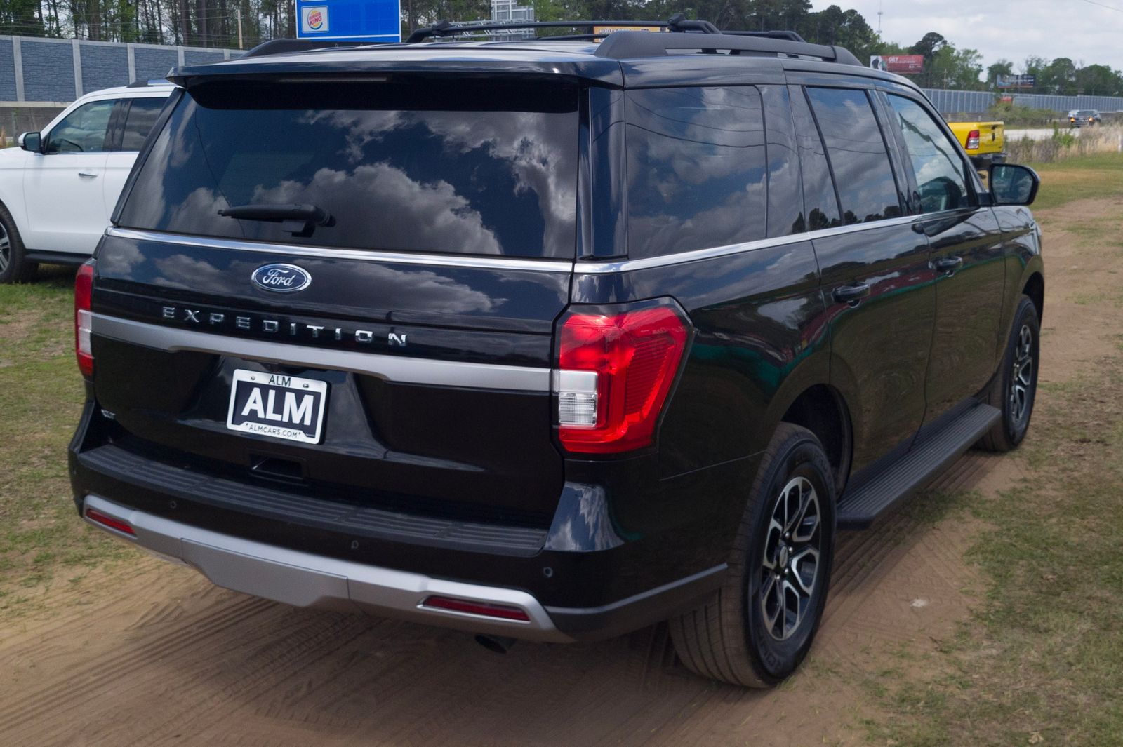 Used 2024 Black Ford XLT image 5