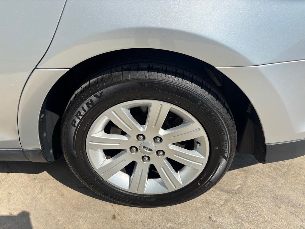 Used Car 2010 Ford Taurus  Se For Sale Under $10,000 In Austin, Texas