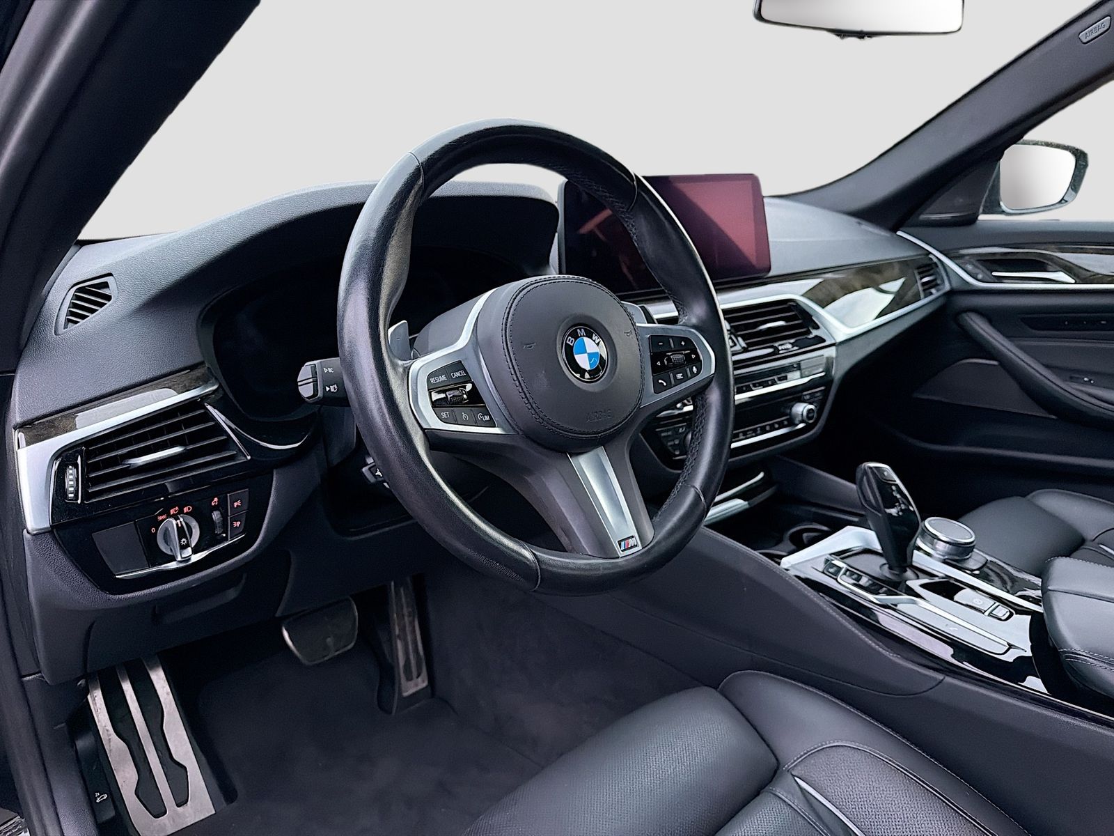 Used 2023 Black BMW 540i image 9