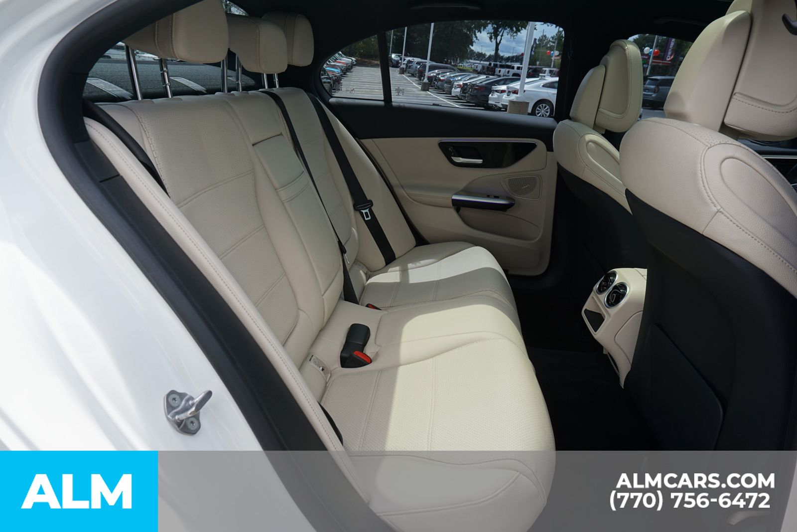 Used 2023  Mercedes-Benz C 300 image 24