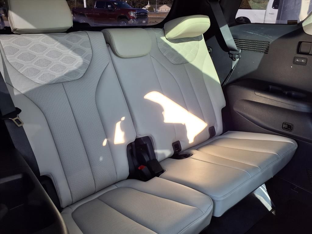 2021 Hyundai Palisade Calligraphy White at Victoria Chrysler Dodge Jeep Ram