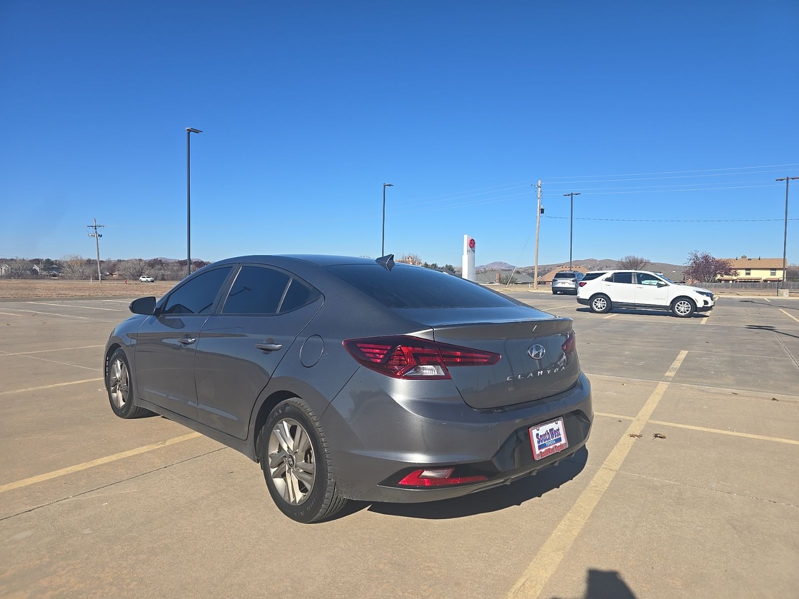 2019 Hyundai Elantra SEL 3