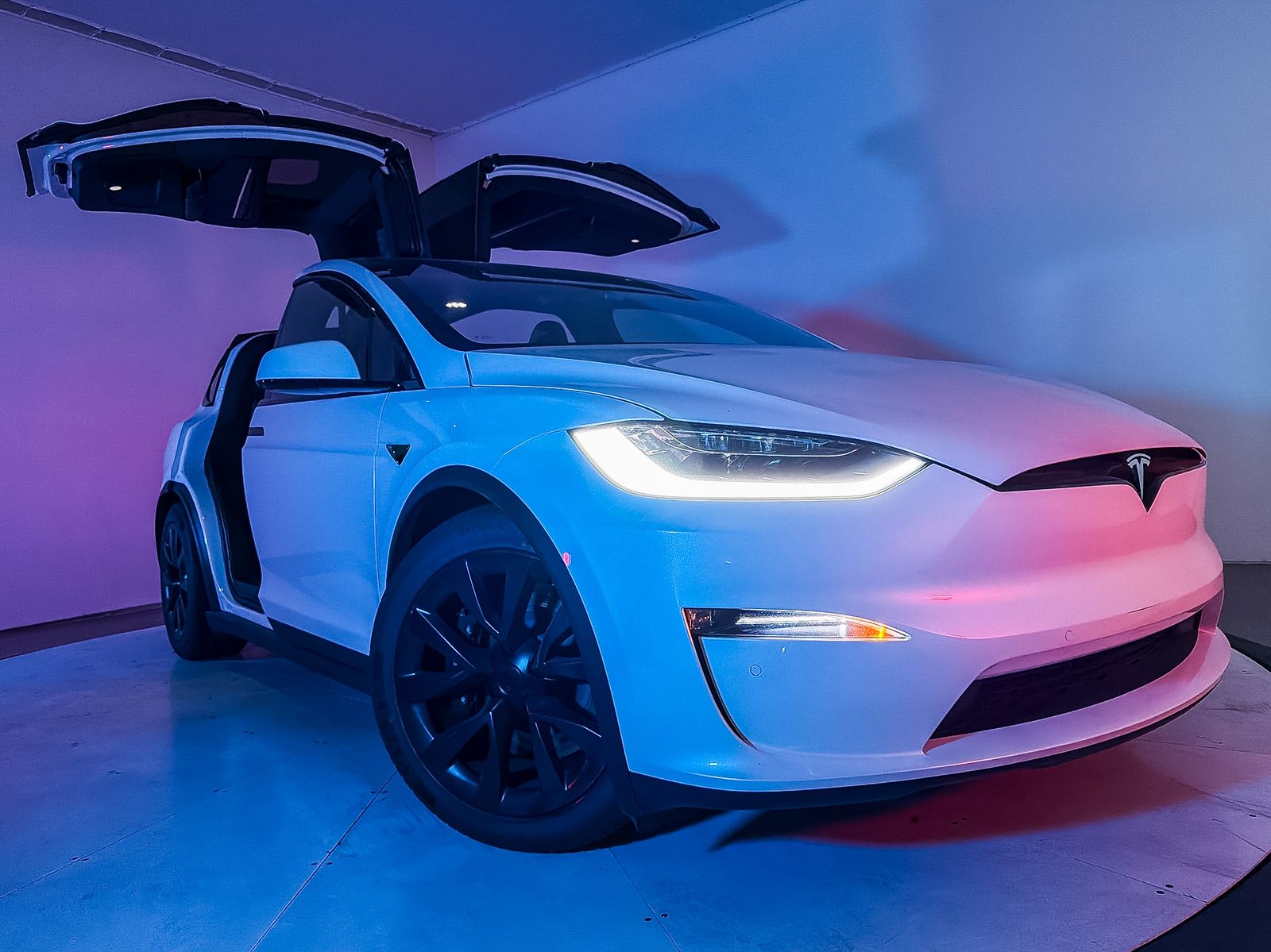 Used 2023 Tesla Model X Long Range with VIN 7SAXCBE57PF378207 for sale in Scottsdale, AZ