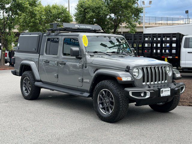 2021 Jeep Gladiator Overland's photo