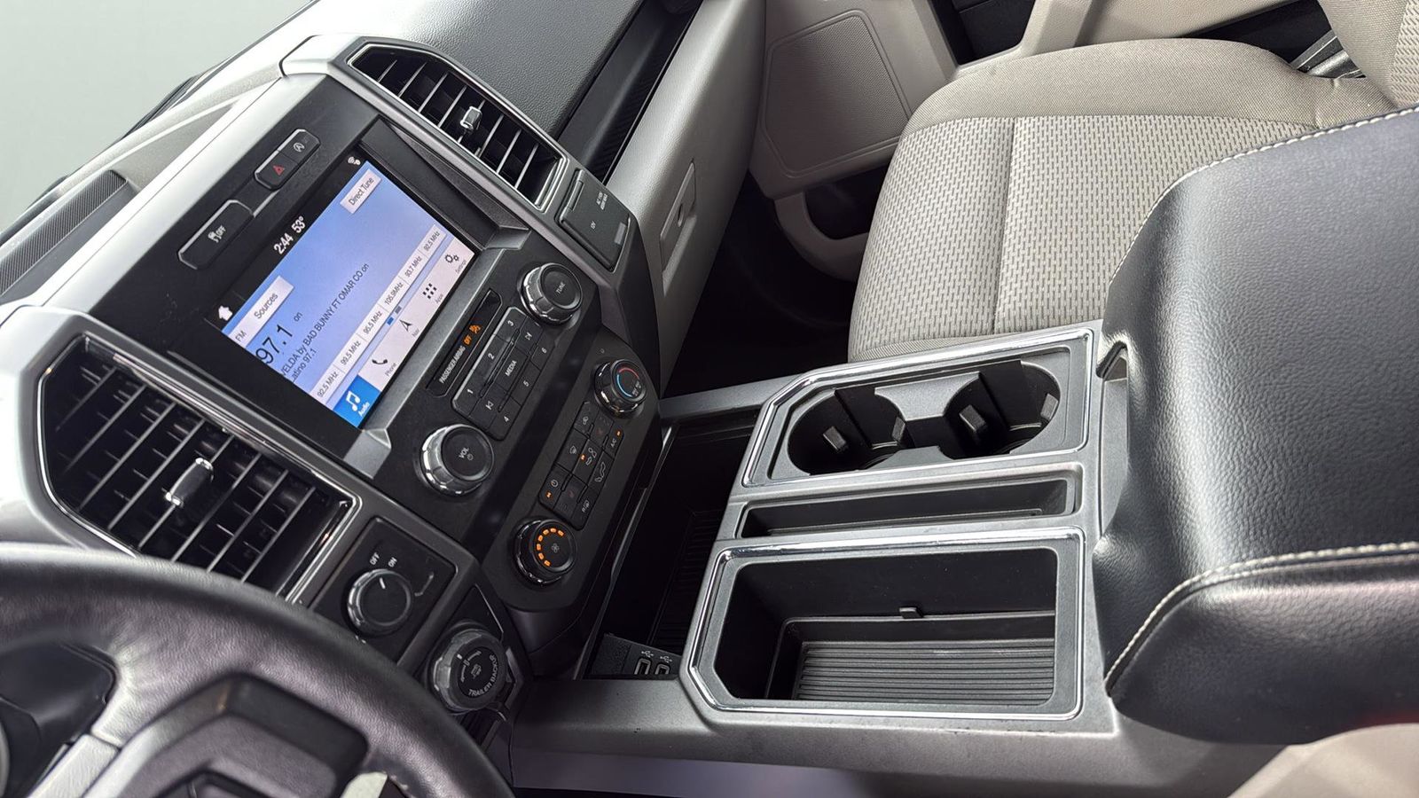 Used Car 2019 Ford F-150  Xlt For Sale Under $25,000 In Austin, Texas