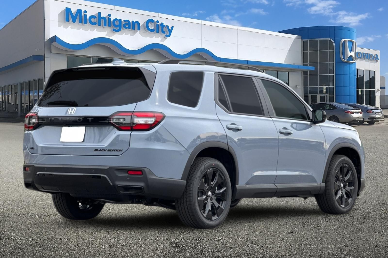 View vehicle photo 5