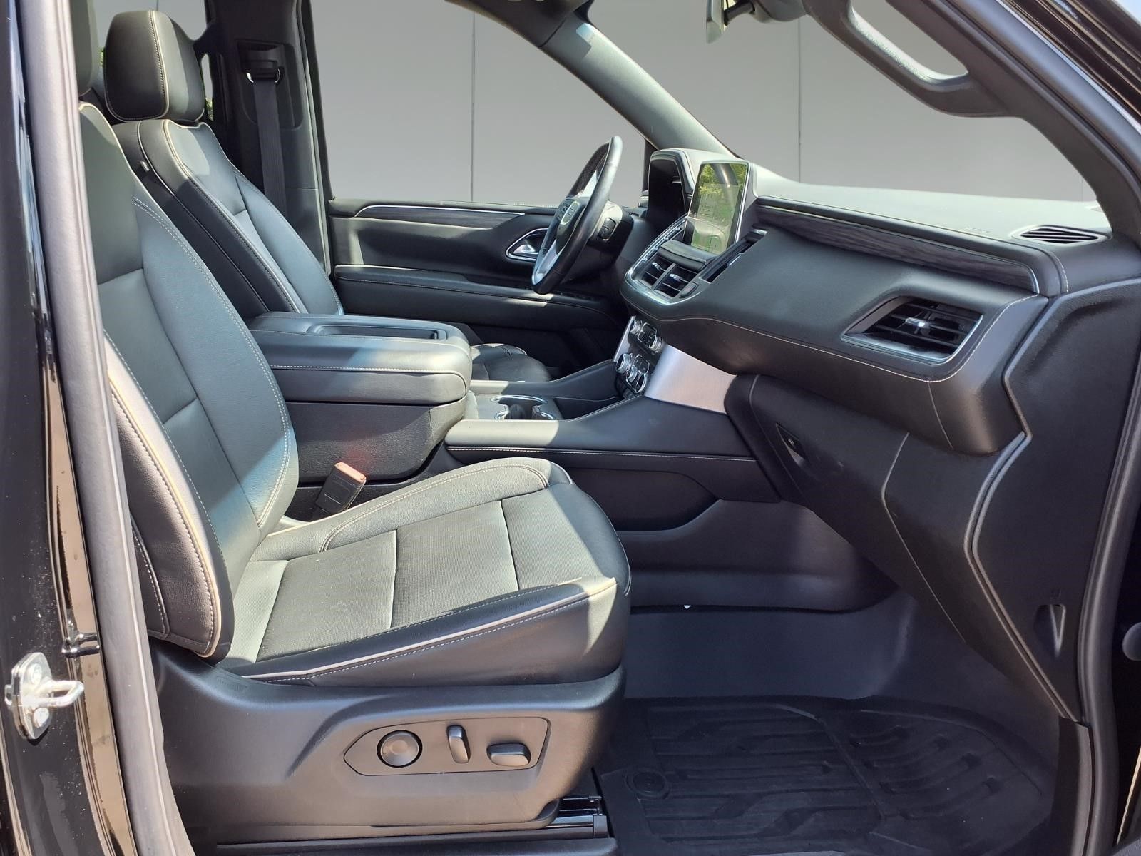 2022 GMC Yukon XL SLT Black at Bayway Cadillac of The Woodlands