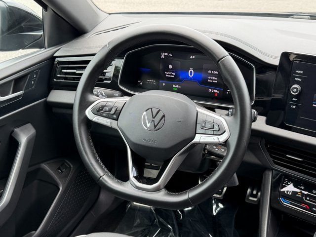 Used 2025 Black Volkswagen 1.5T Sport image 19