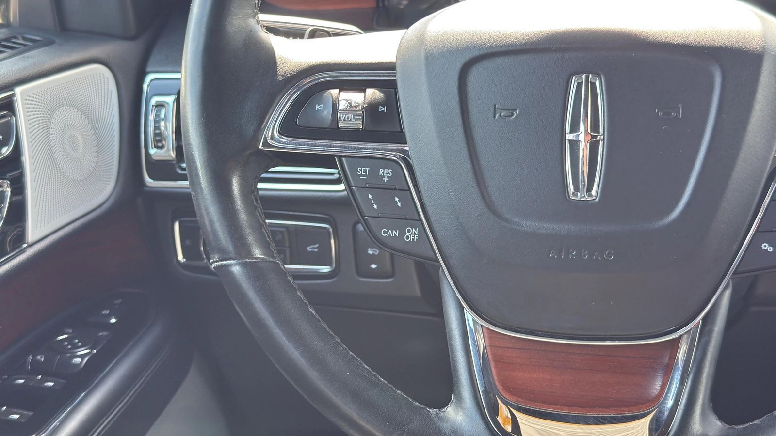 Used Car 2020 Lincoln Navigator  Reserve For Sale Under $40,000 In Austin, Texas
