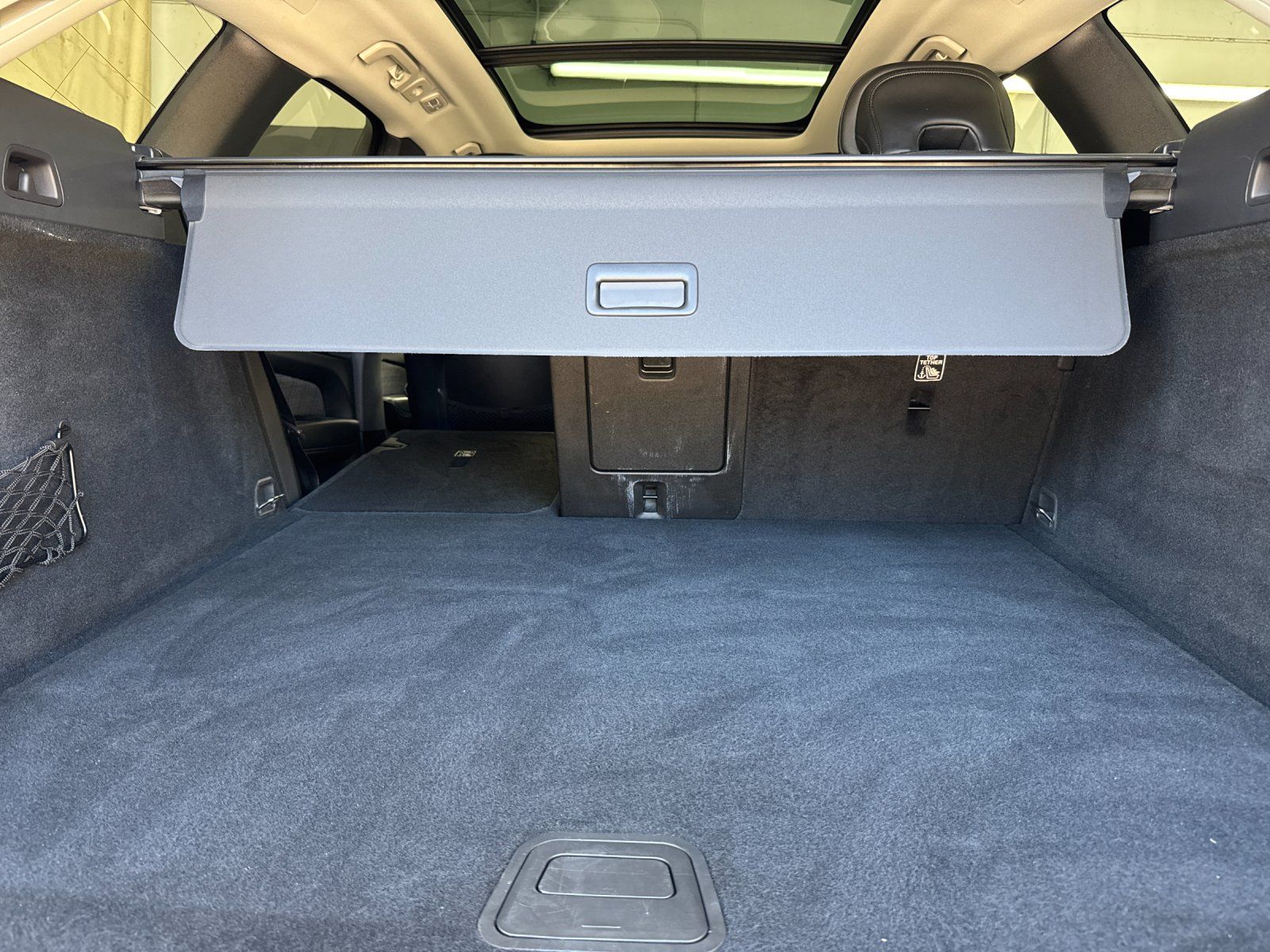 used 2022 Volvo XC60 Recharge Plug-In Hybrid car, priced at $31,998