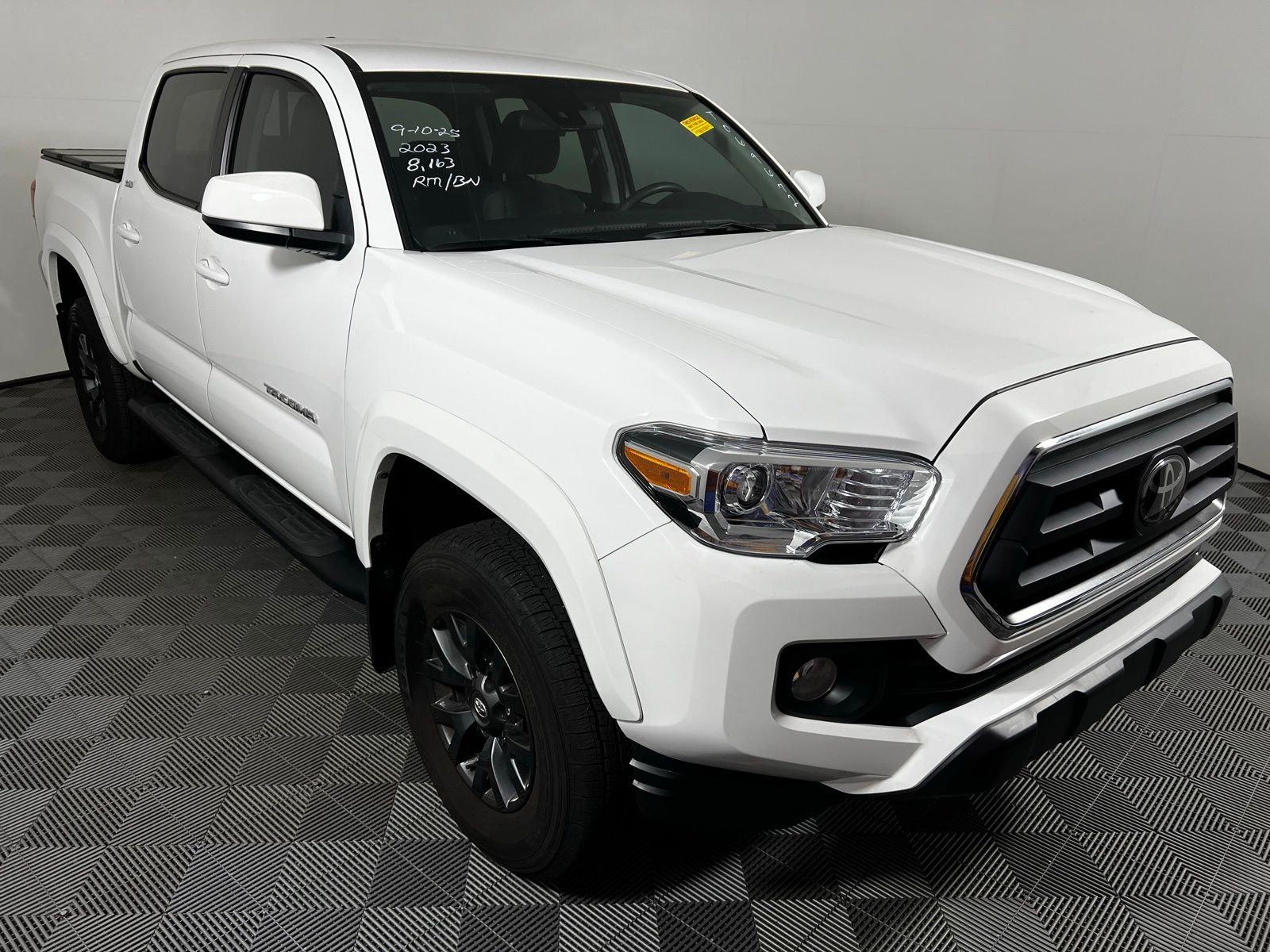 Thumbnail: 2023 Toyota Tacoma - 3