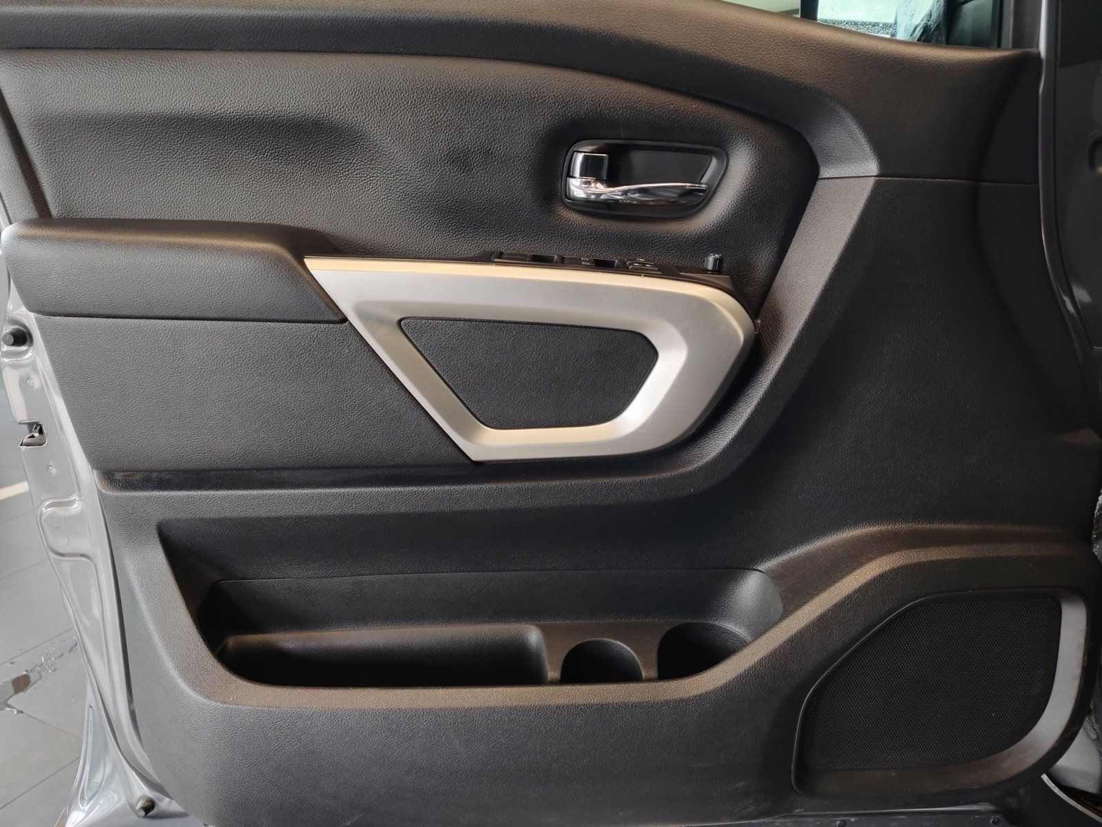 Used Car 2020 Nissan Titan  Sv For Sale Under $30,000 In San Antonio, Texas