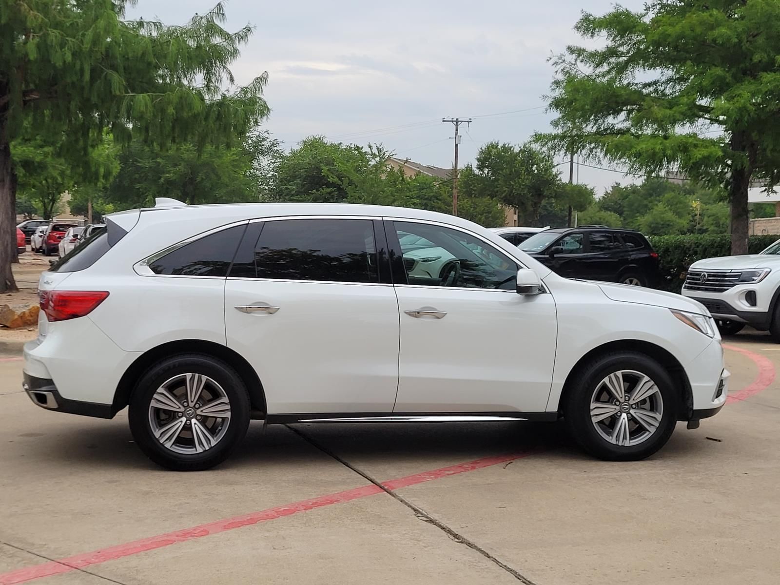 used 2020 Acura MDX car, priced at $20,500