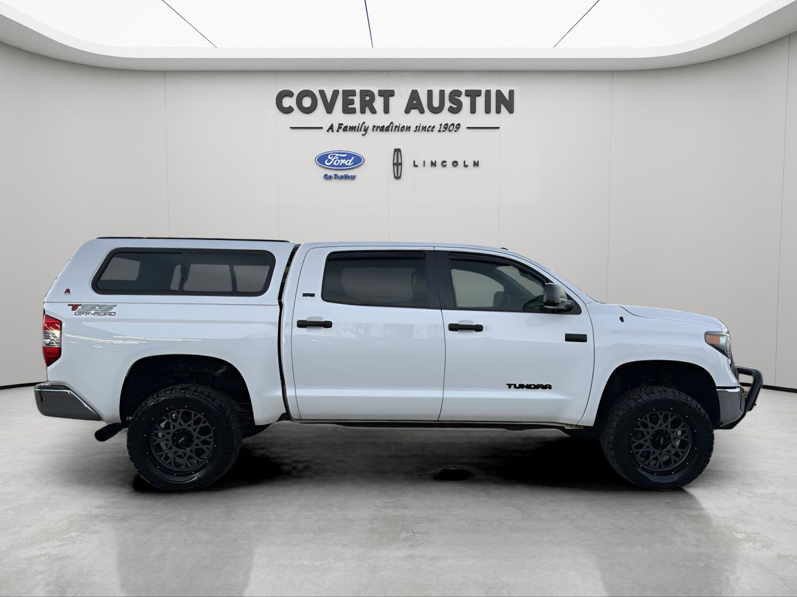 Used Car 2019 Toyota Tundra  Sr5 For Sale Under $35,000 In Austin, Texas