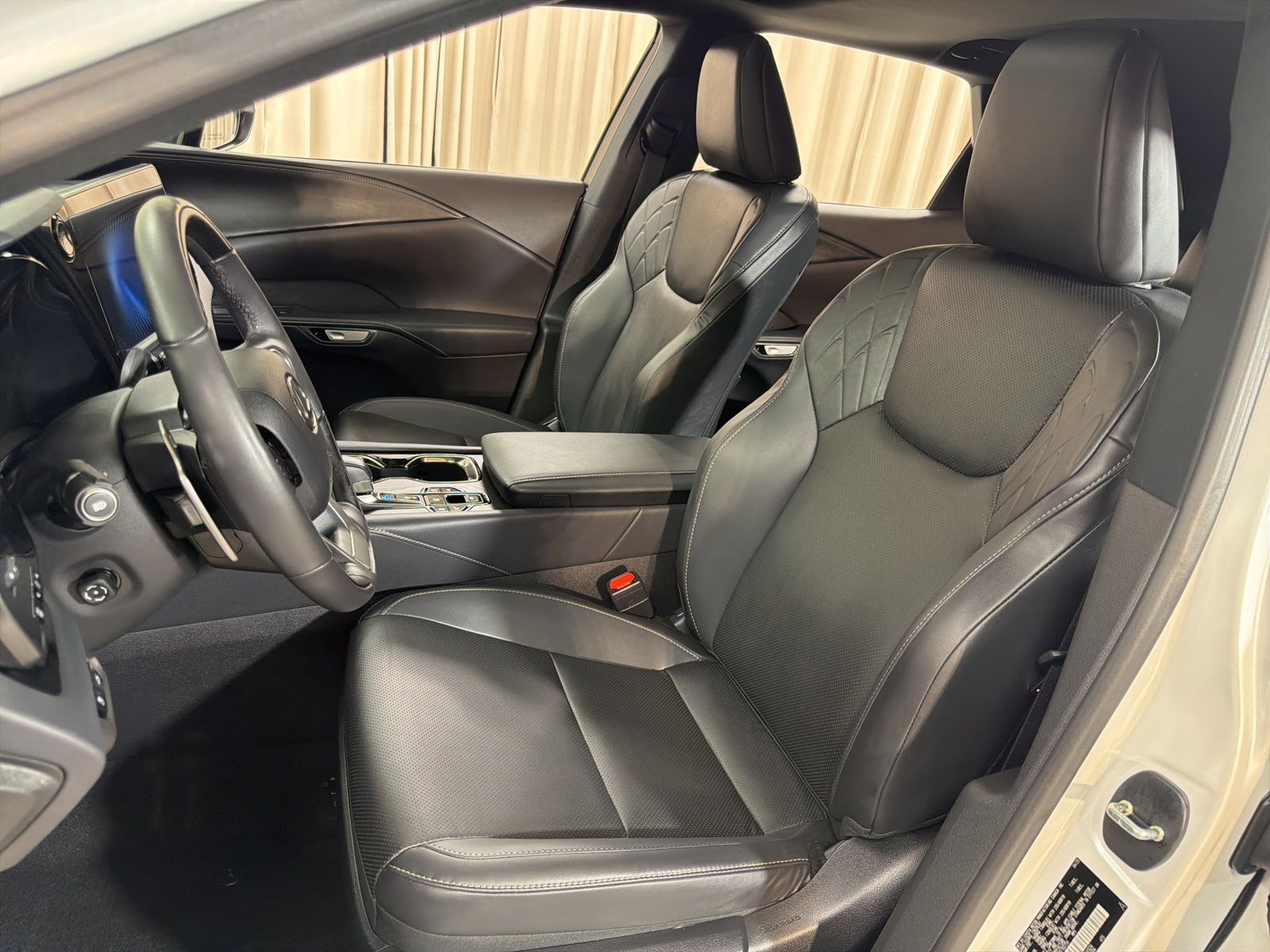Used 2025 White Lexus 350 Premium image 8