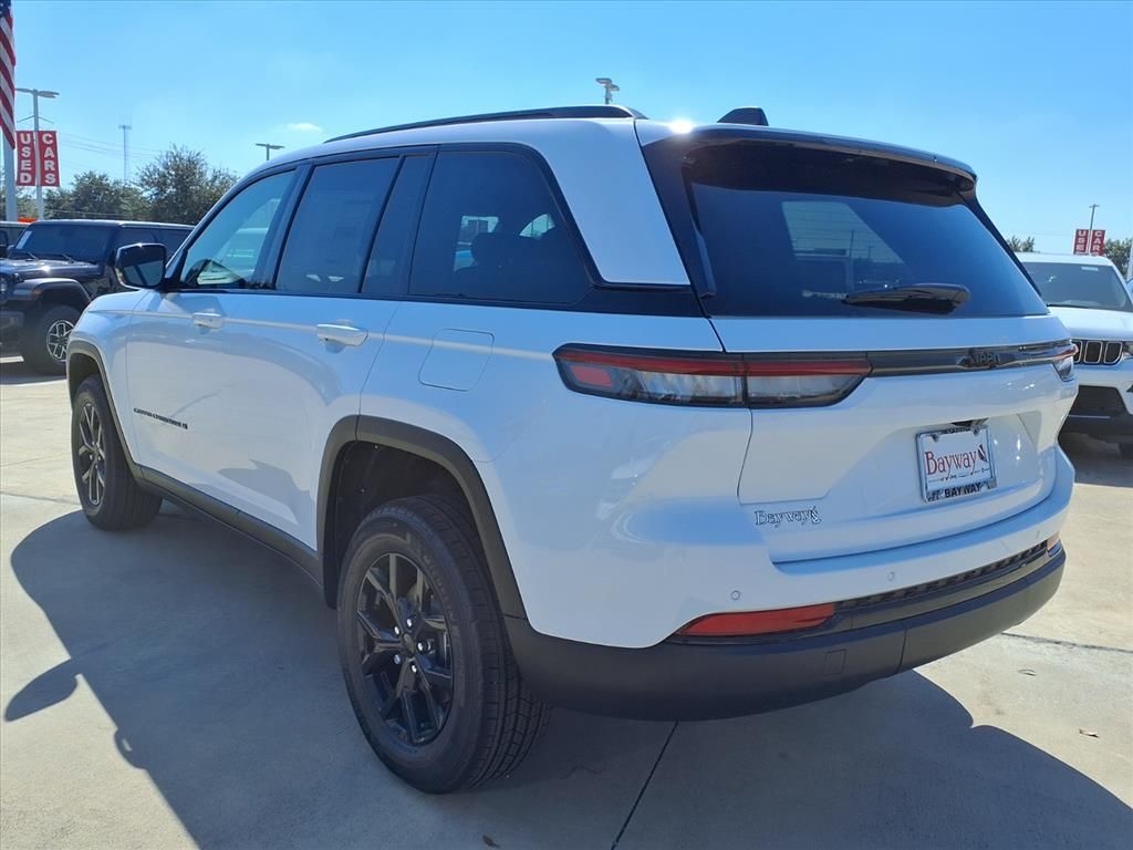 2025 Jeep Grand Cherokee Laredo - 4