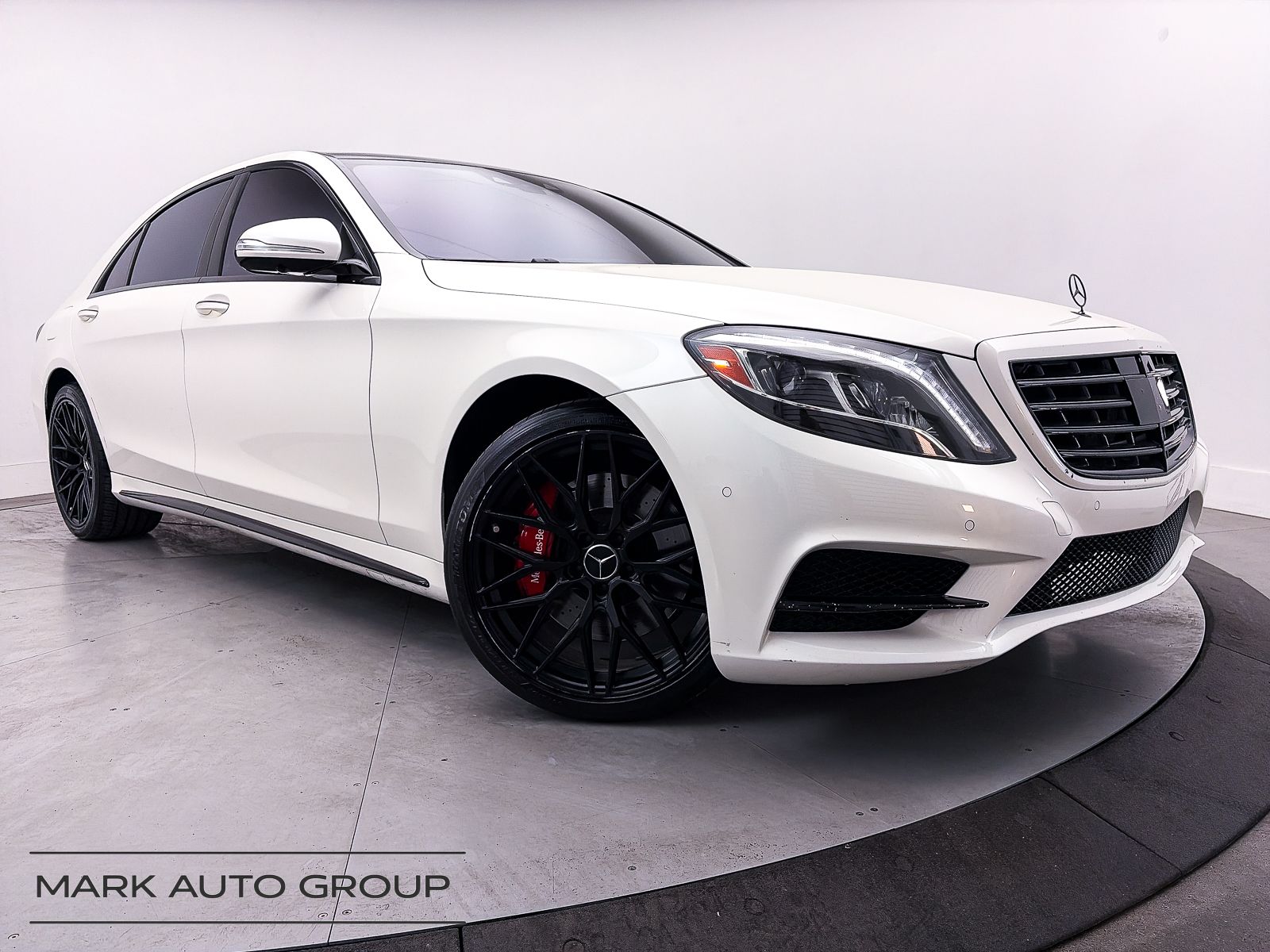 White 2016 Mercedes-Benz S-Class S 550 Sedan Rear-Wheel Drive 7-Speed Automatic