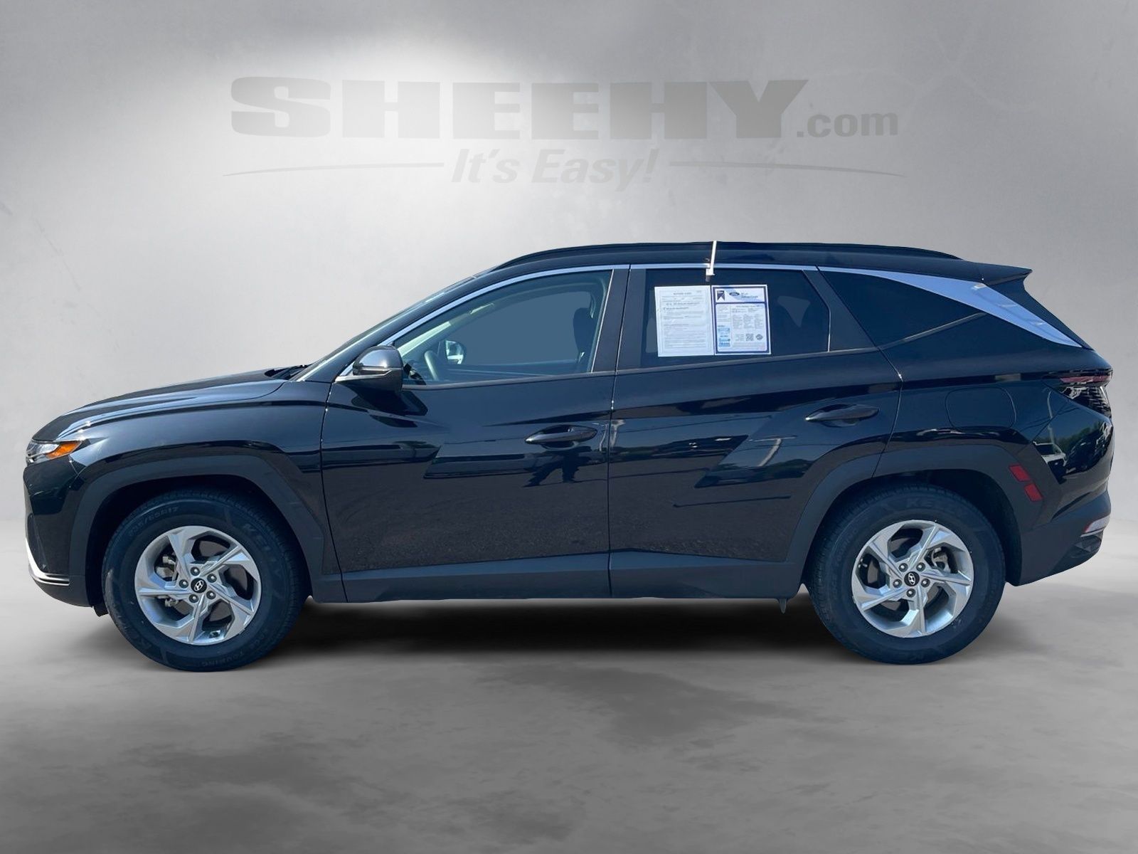 Used 2023 Phantom Black Hyundai SEL image 14