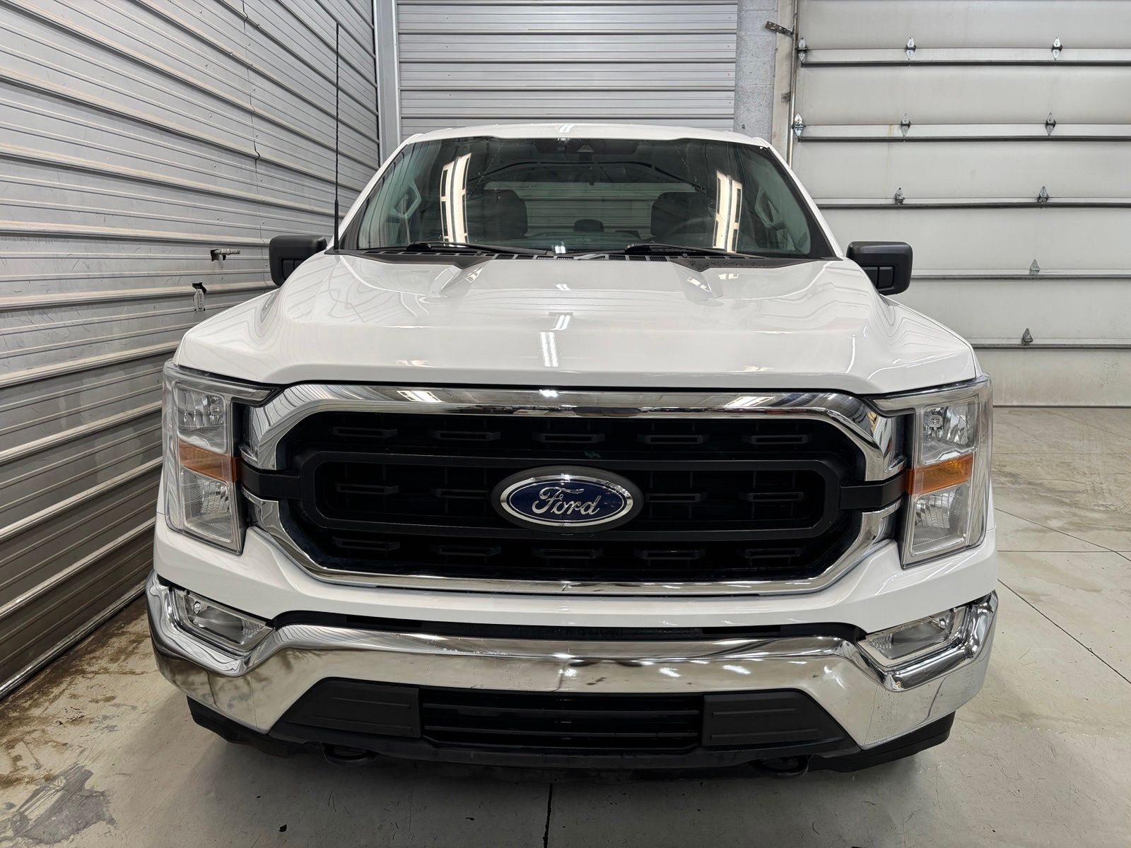 2022 Ford F-150 XLT - Image 2