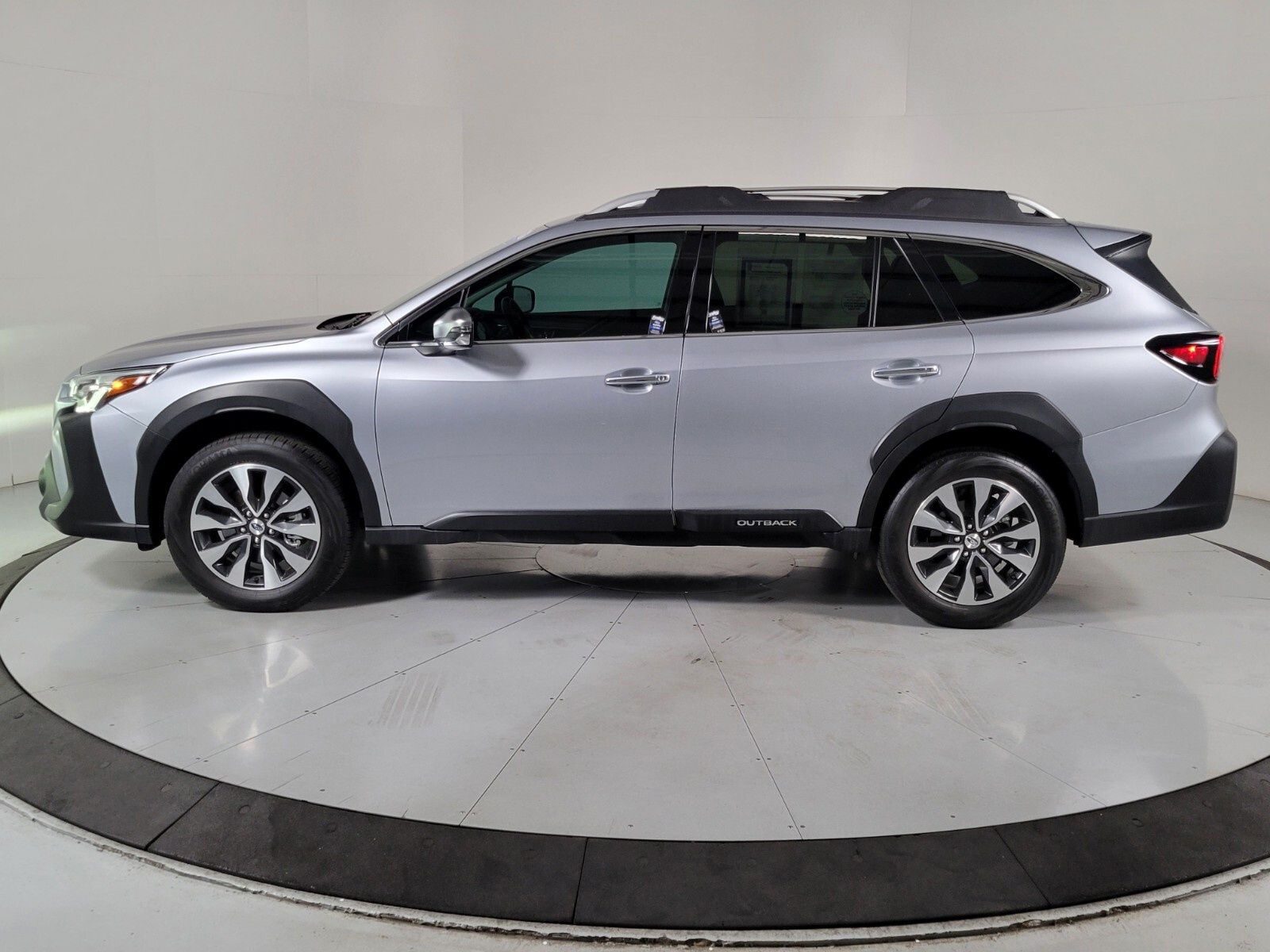 2024 Subaru Outback Touring 7