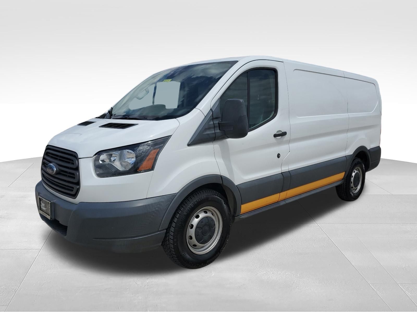 Oxford White 2018 Ford Transit Cargo Van Rear-Wheel Drive 6-Speed Automatic Overdrive