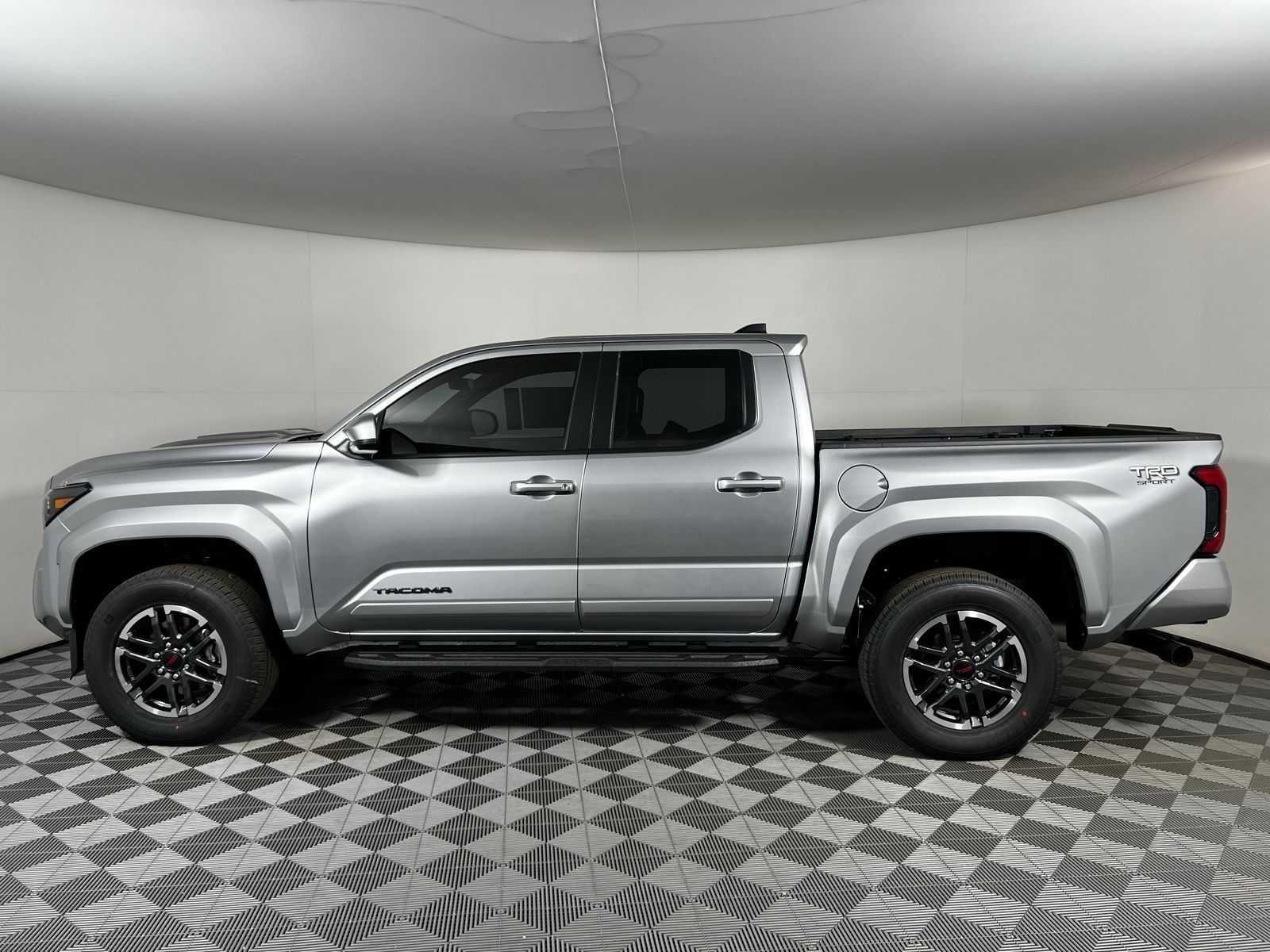 Thumbnail: 2025 Toyota Tacoma - 8