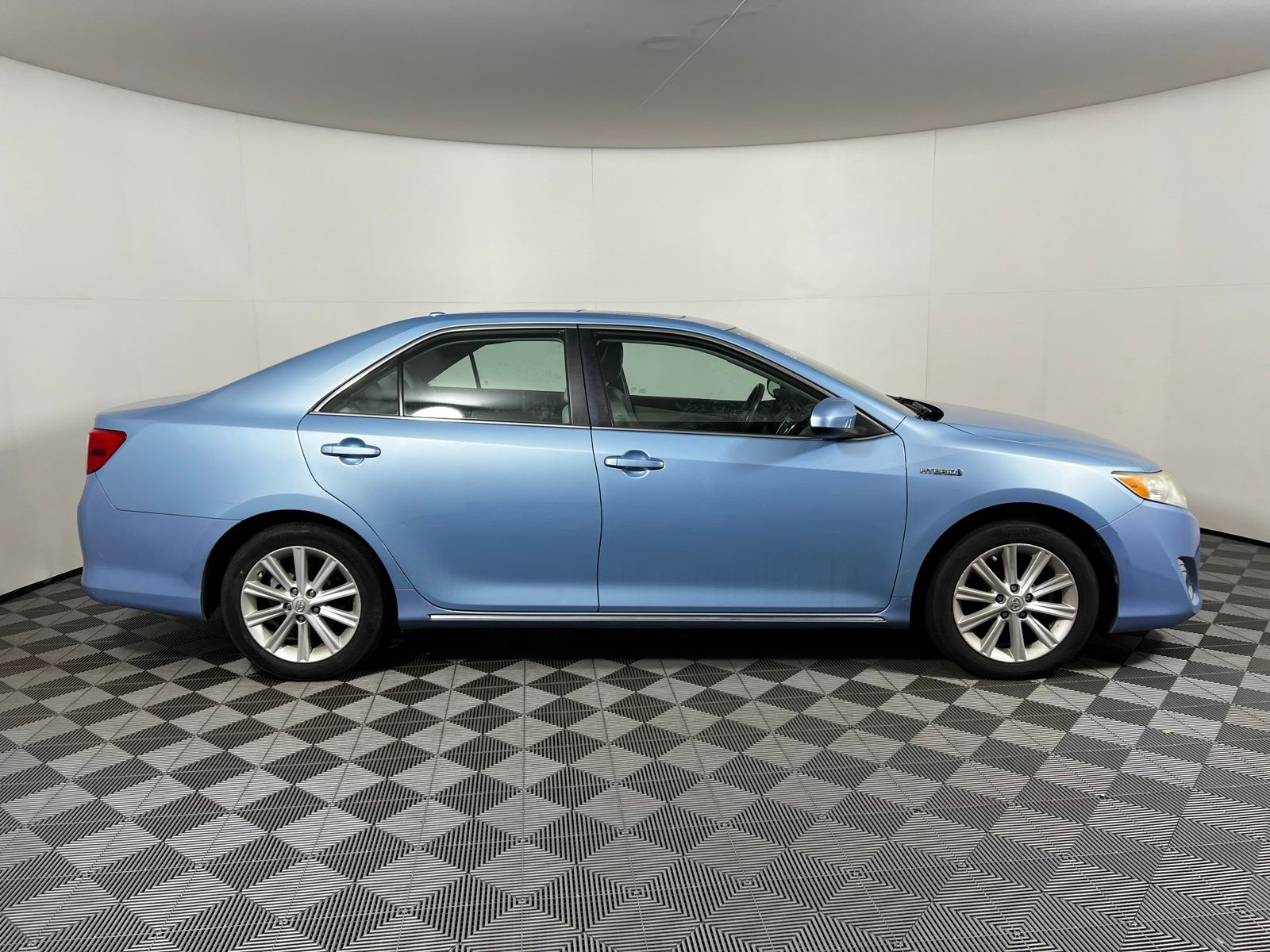 Thumbnail: 2014 Toyota Camry - 4