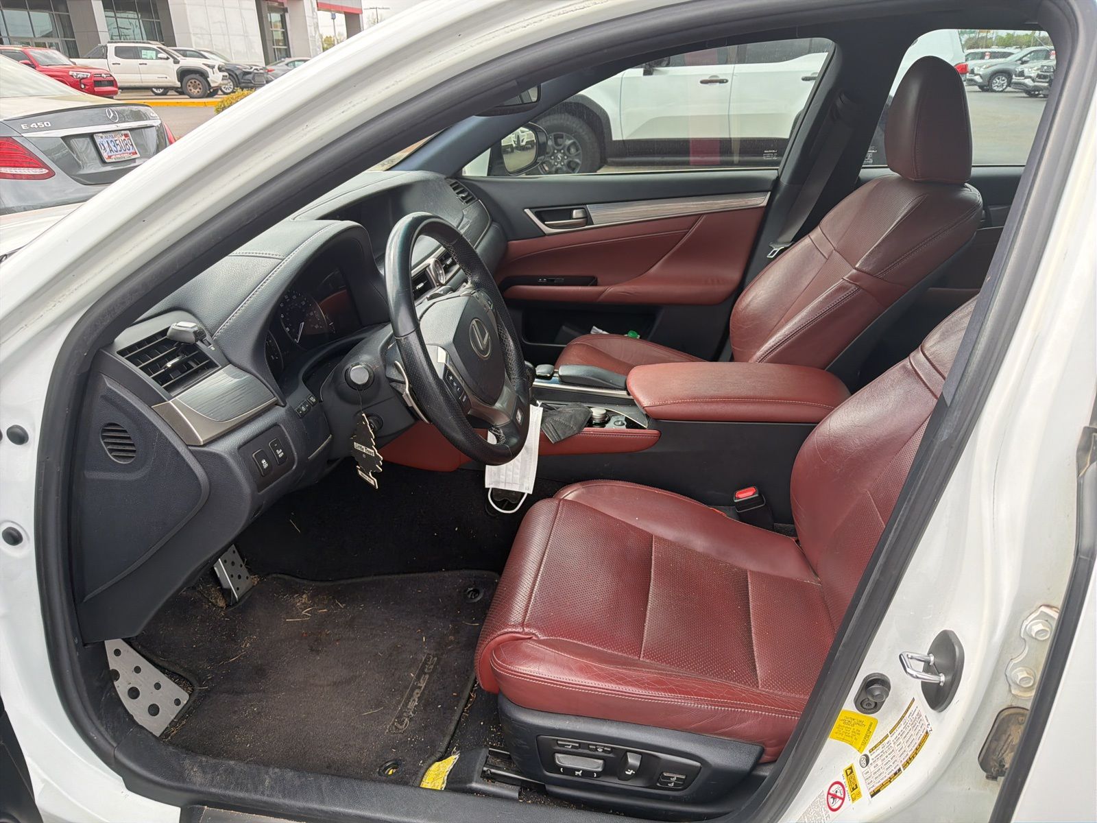 View vehicle photo 2