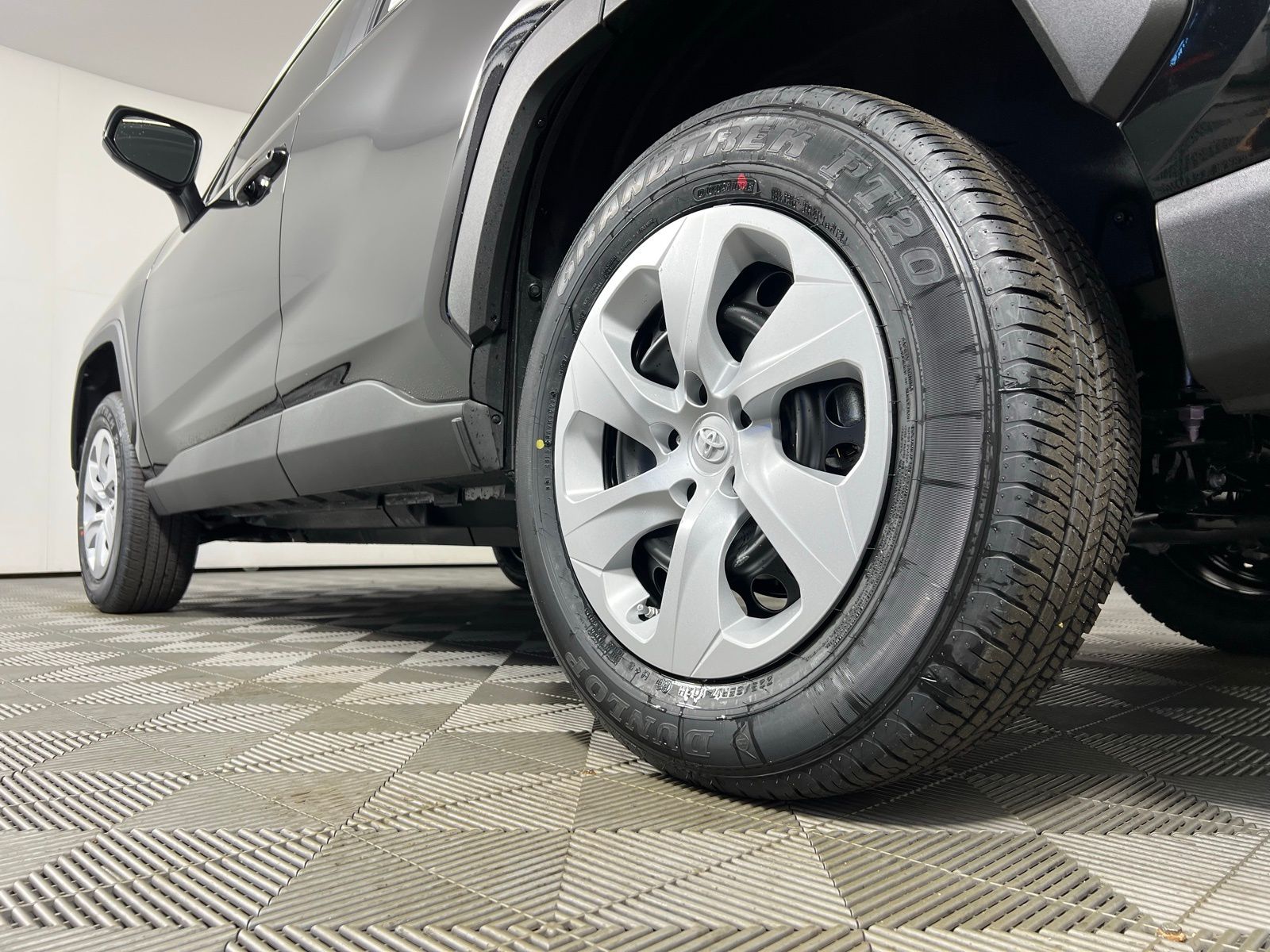 Thumbnail: 2025 Toyota RAV4 - 18