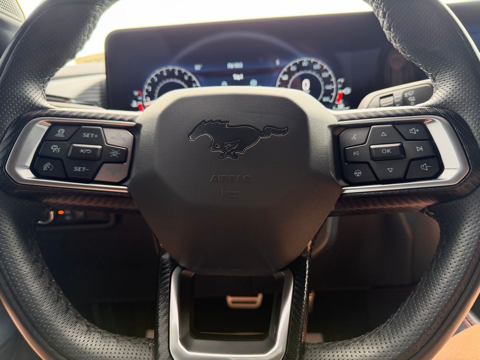 2025 Ford Mustang image 14
