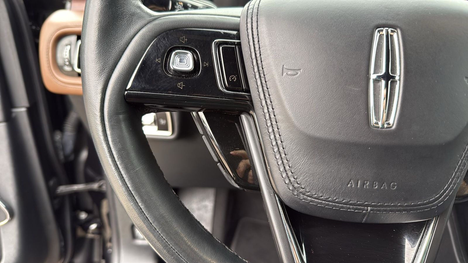 Used Car 2023 Lincoln Aviator  Reserve For Sale Under $50,000 In Austin, Texas