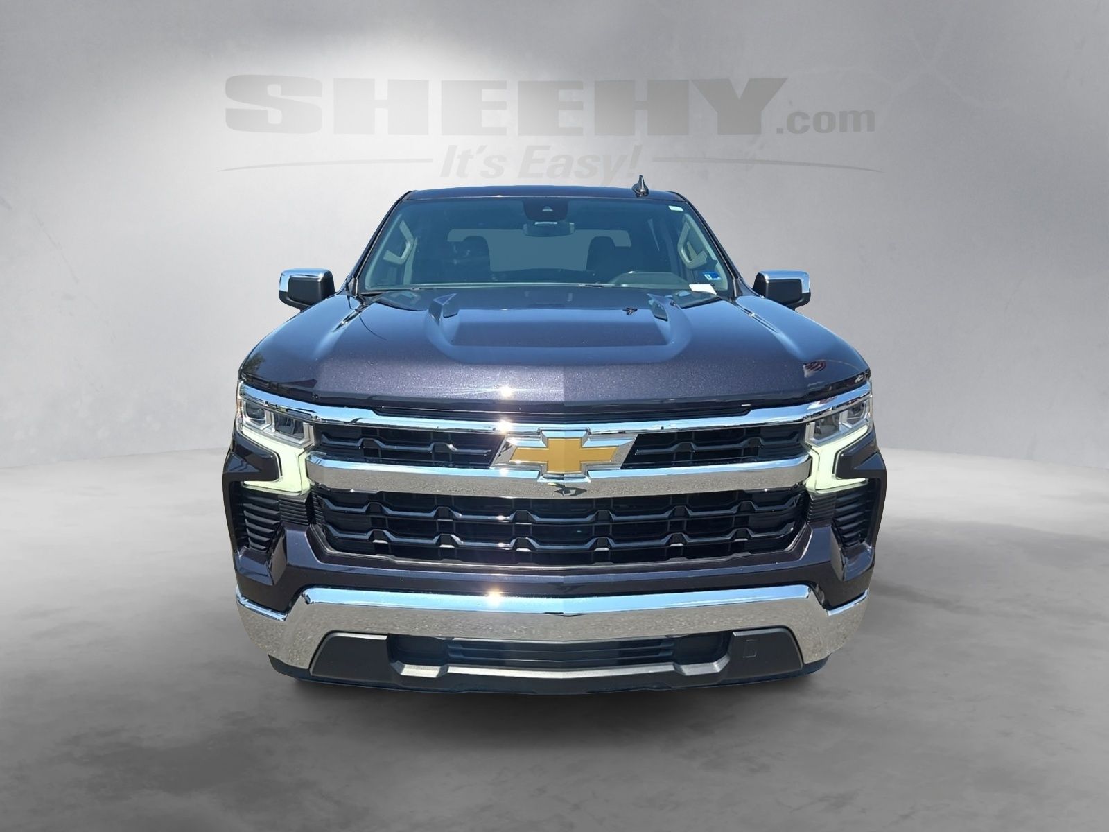 Used 2023 Gray Chevrolet LT image 17