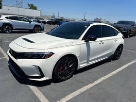2025 Honda Civic Type-R's photo
