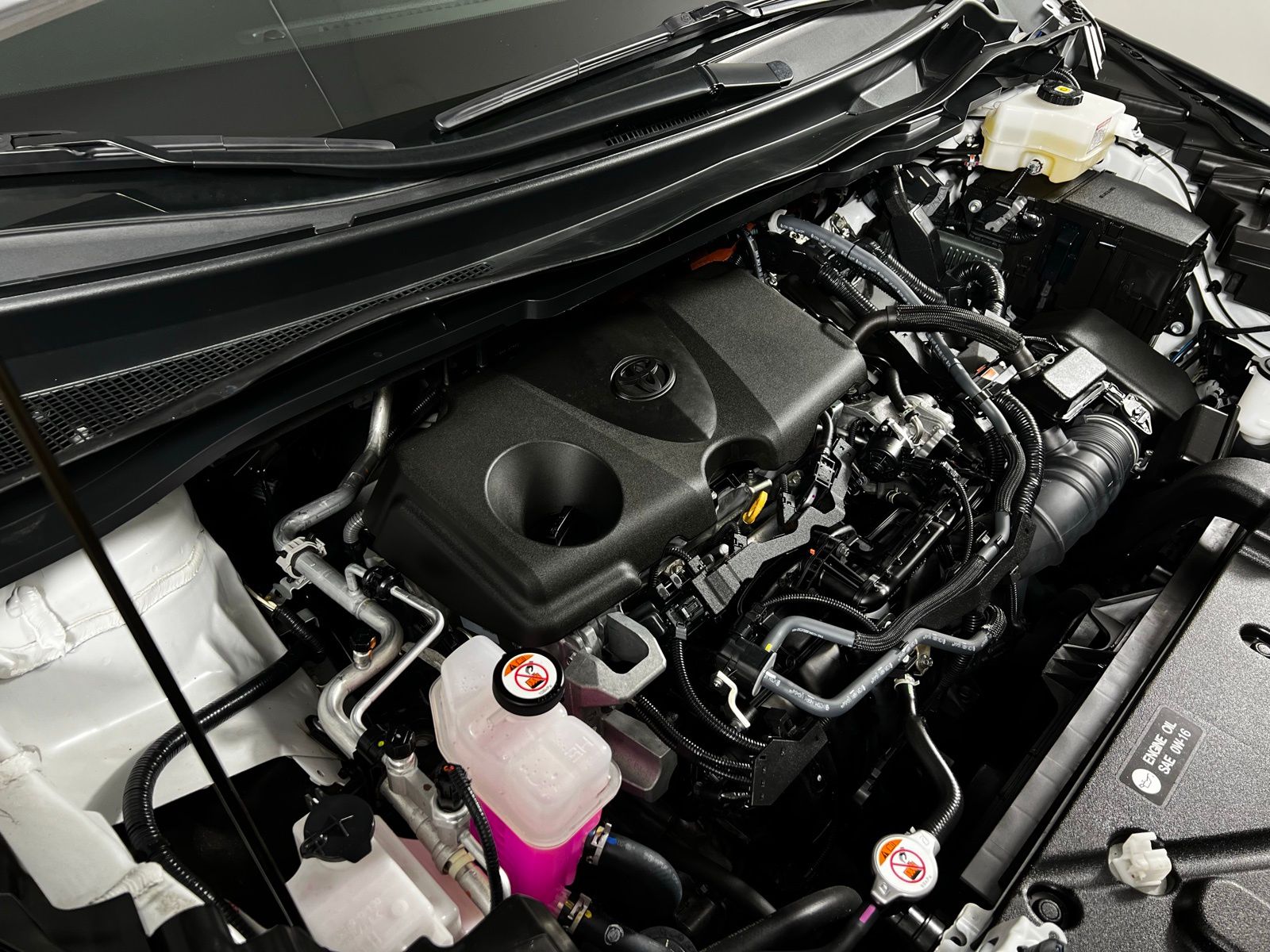 Thumbnail: 2024 Toyota Sienna - 10