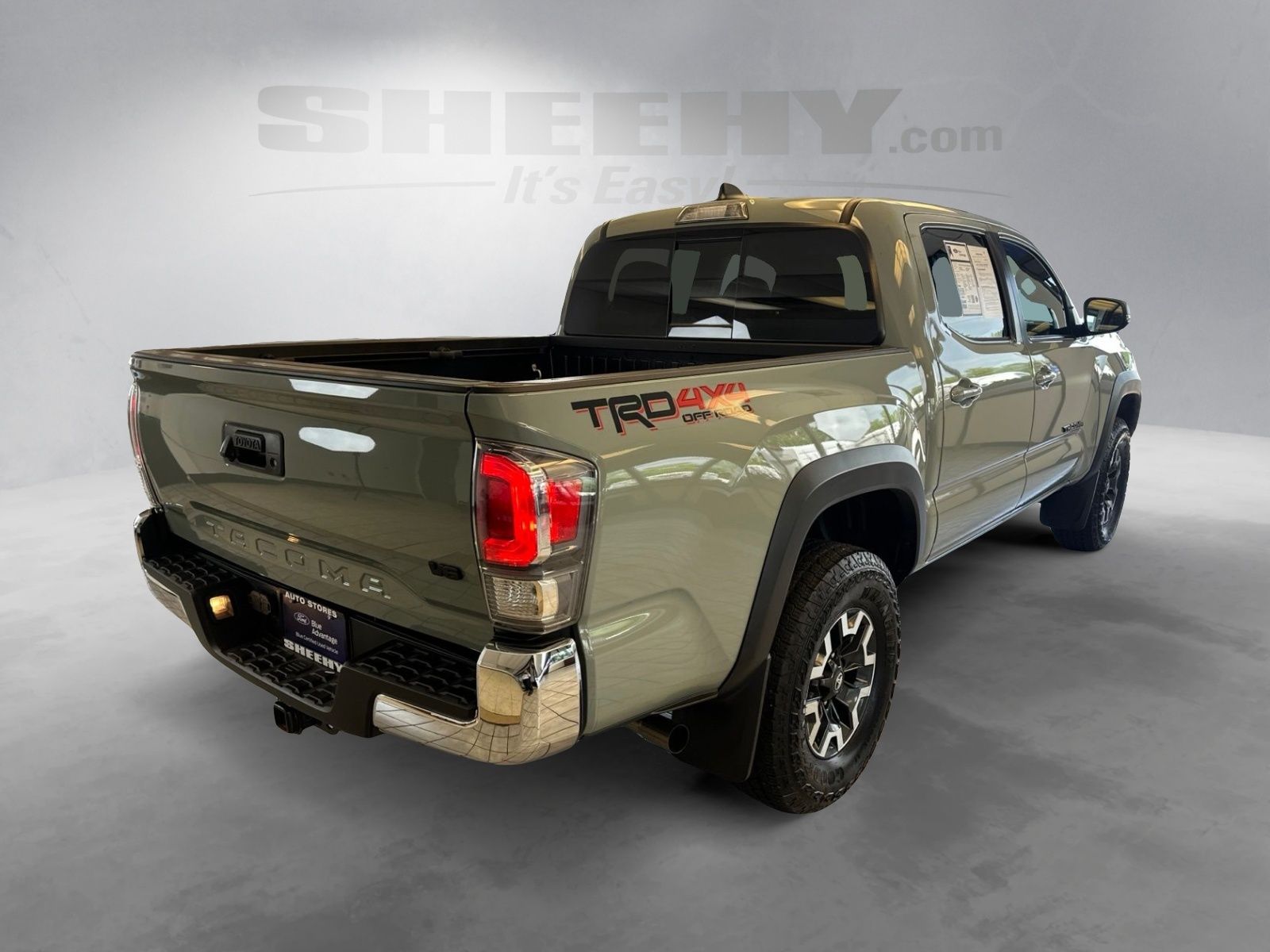Used 2023 Lunar Rock Toyota TRD Off-Road image 12