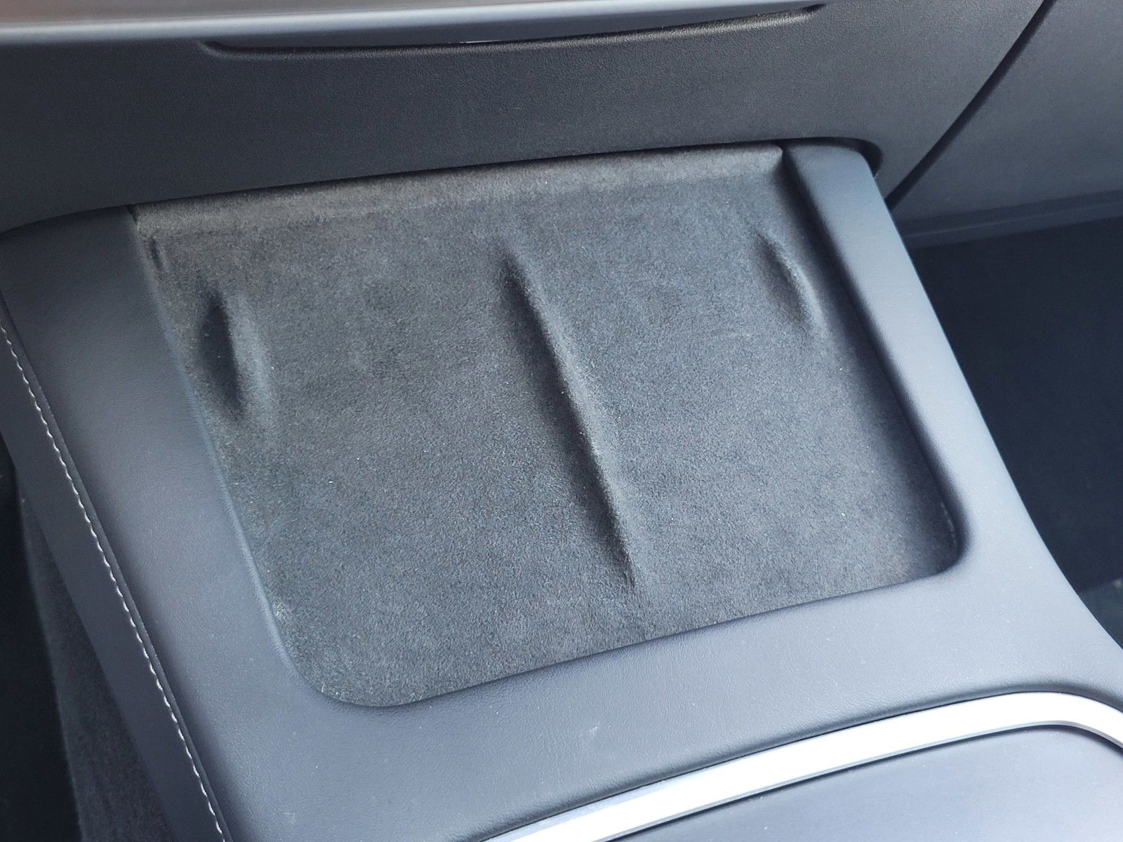 Used 2022  Tesla Long Range image 24