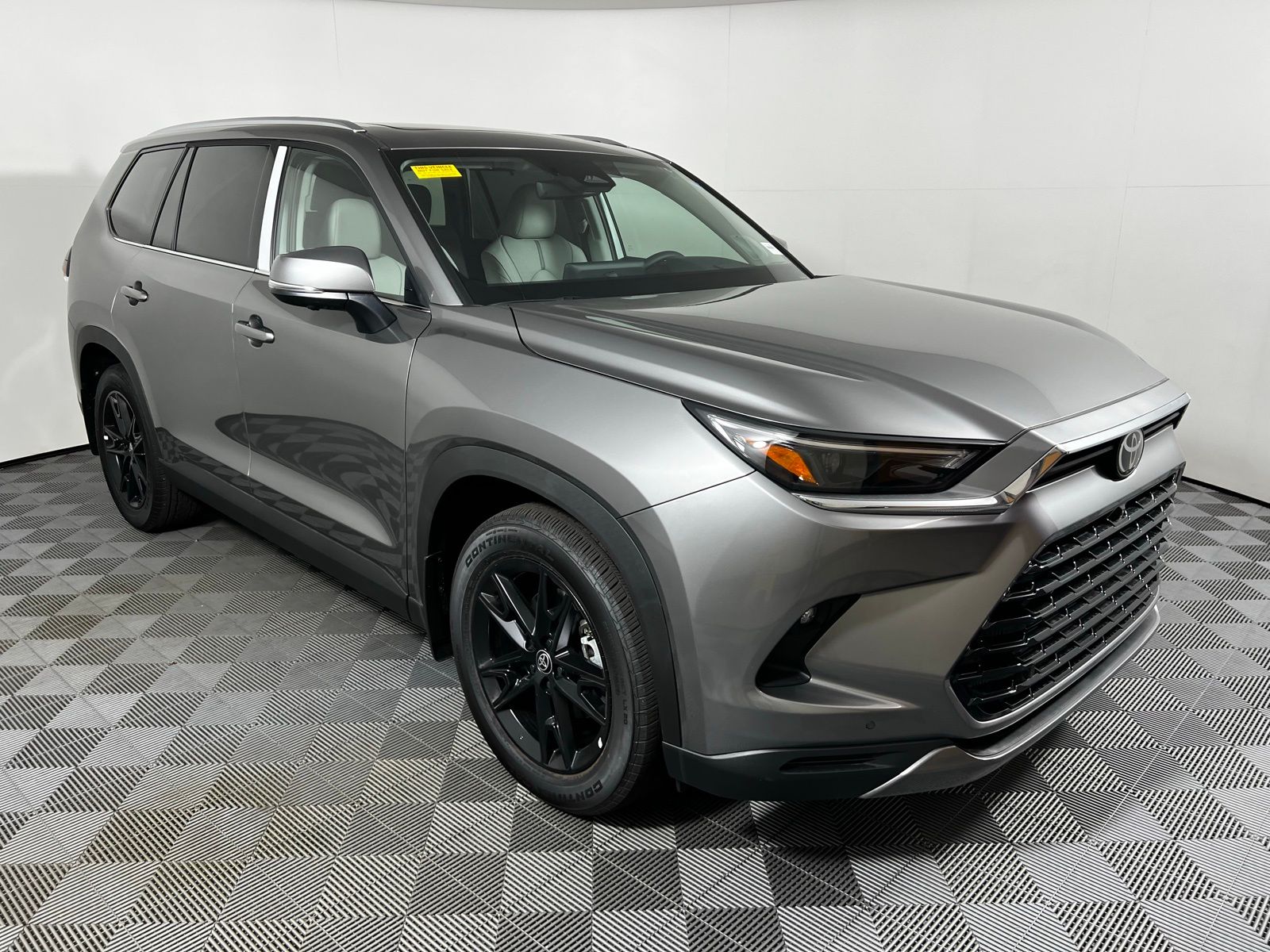 Thumbnail: 2025 Toyota Grand Highlander - 3