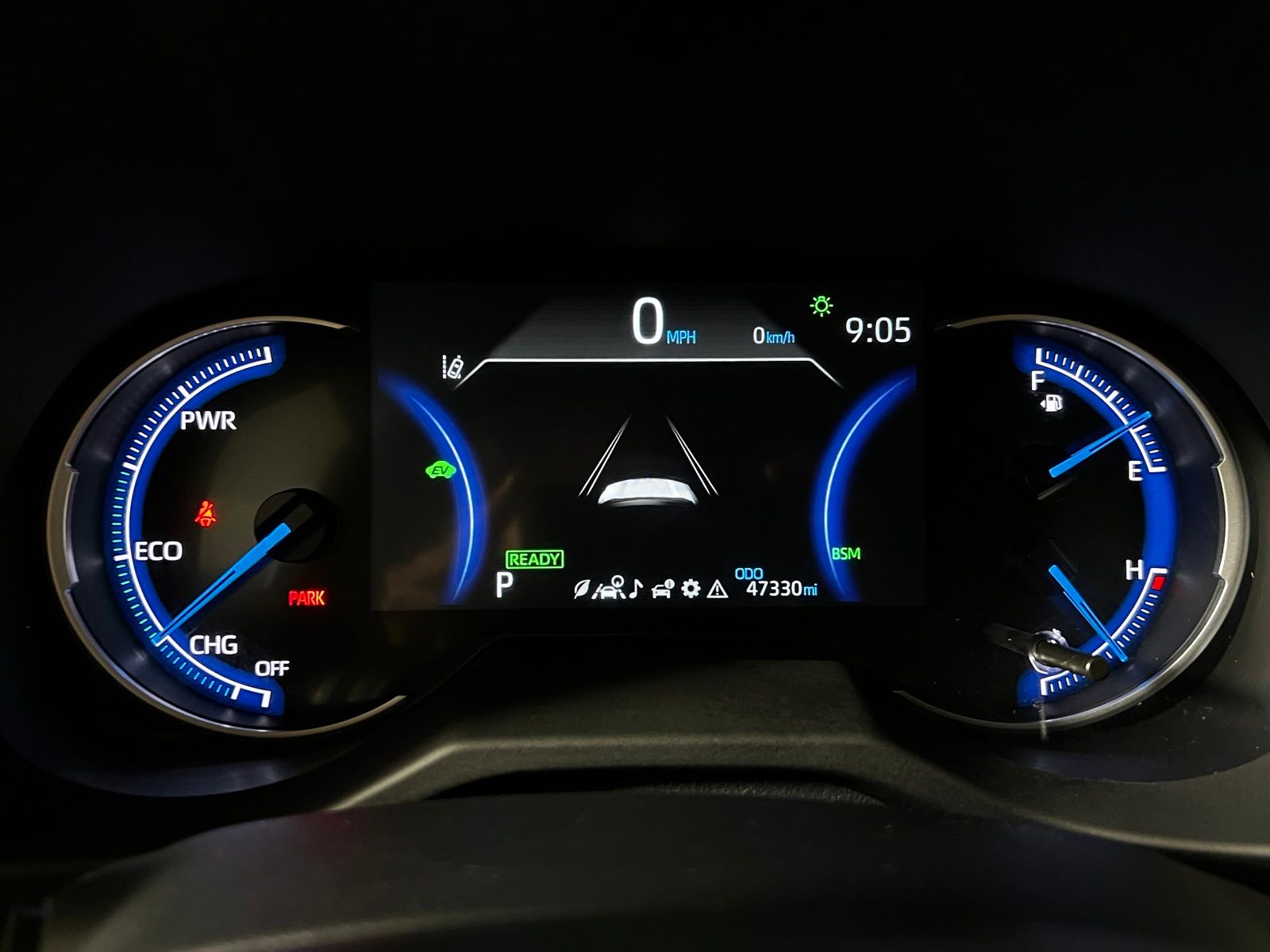 Thumbnail: 2025 Toyota RAV4 - 16