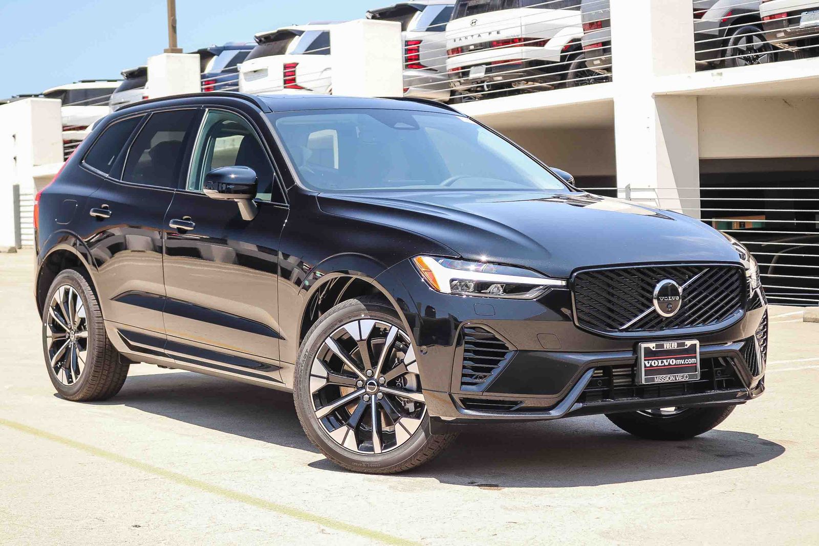 2026 Volvo XC60 Plug-In Hybrid T8 Plus