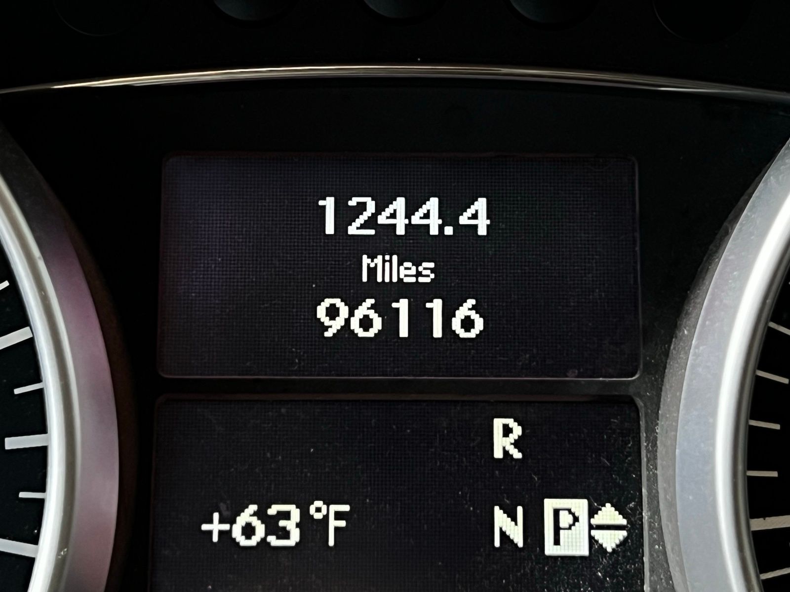 Thumbnail: 2011 Mercedes-Benz M-Class - 10