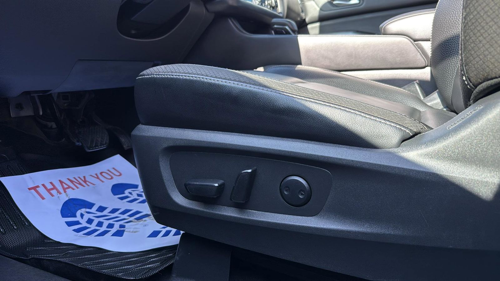 Used Car 2023 Nissan Pathfinder  Sl For Sale Under $30,000 In Austin, Texas