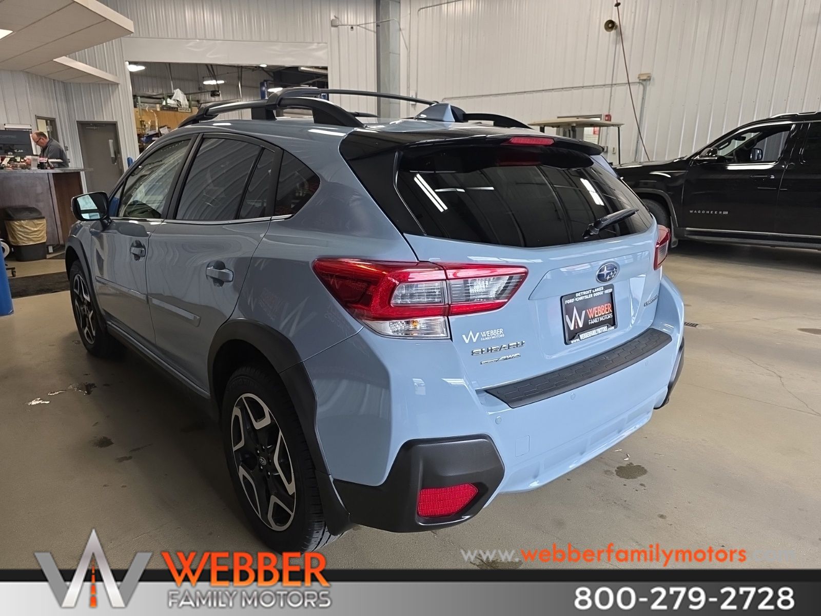 View vehicle photo 7