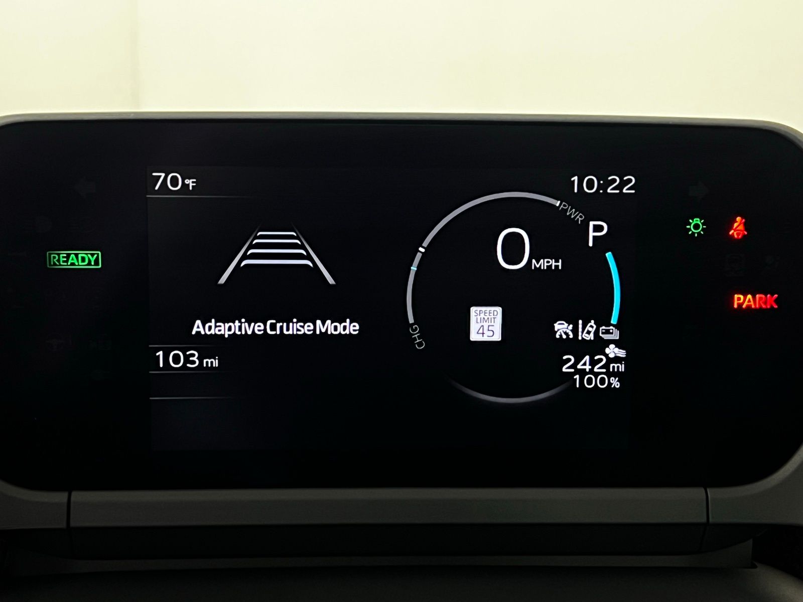 Thumbnail: 2024 Toyota bZ4X - 16