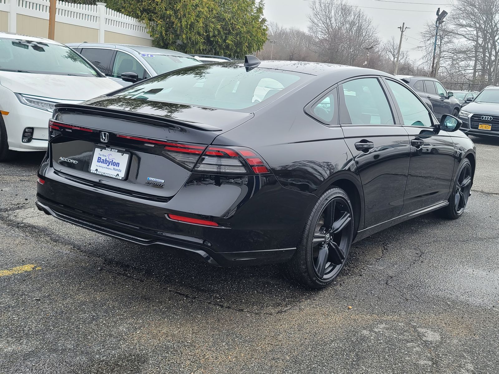 View vehicle photo 6