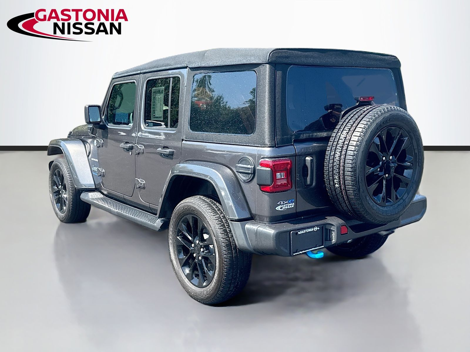 View vehicle photo 6