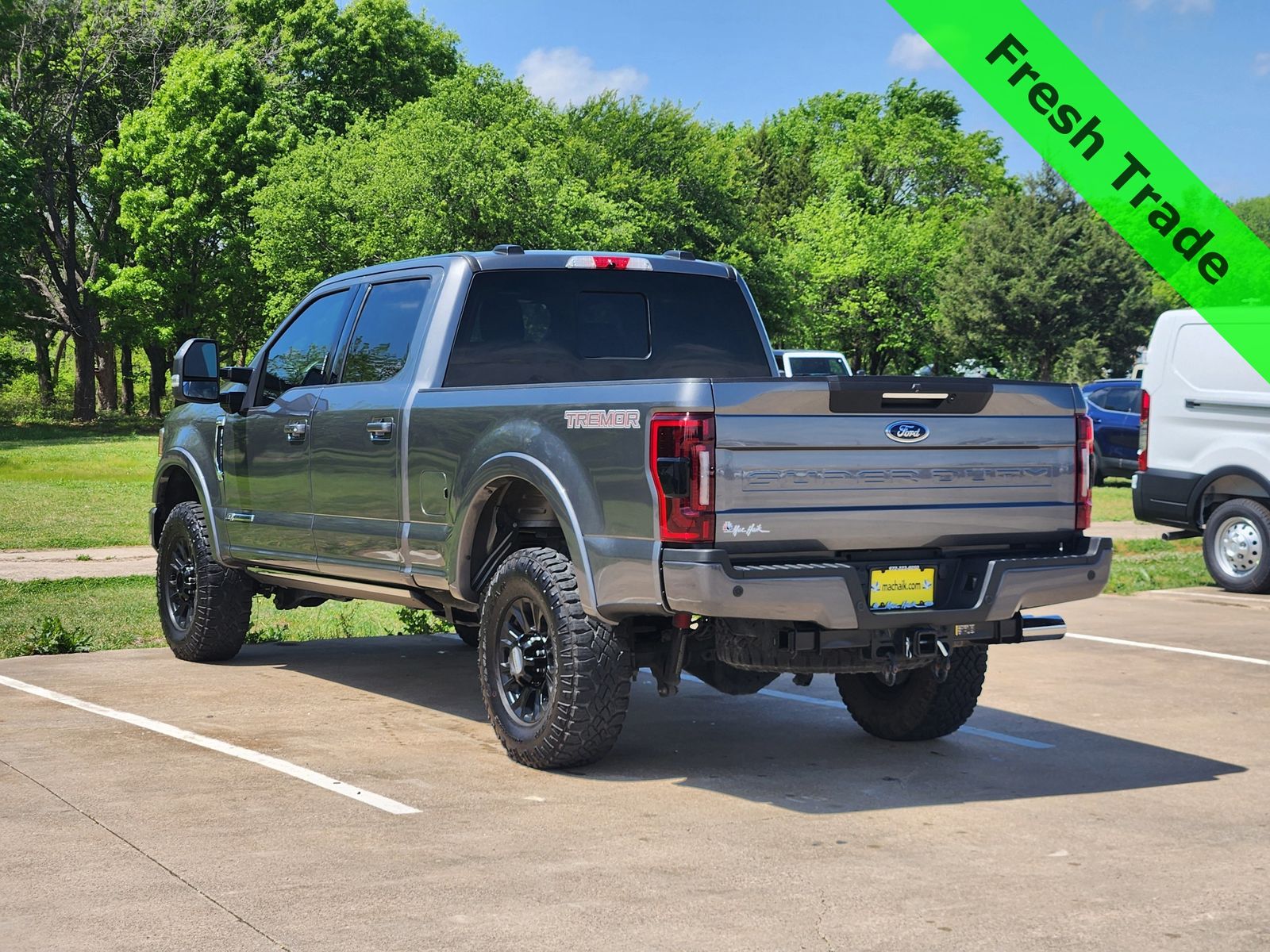 View vehicle photo 6