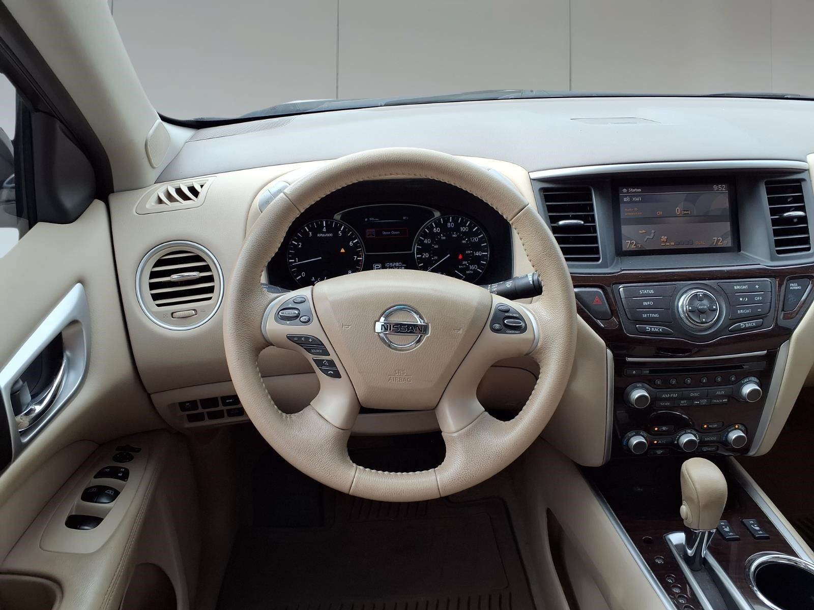 2014 Nissan Pathfinder SL White at Joe Myers Mazda Kia