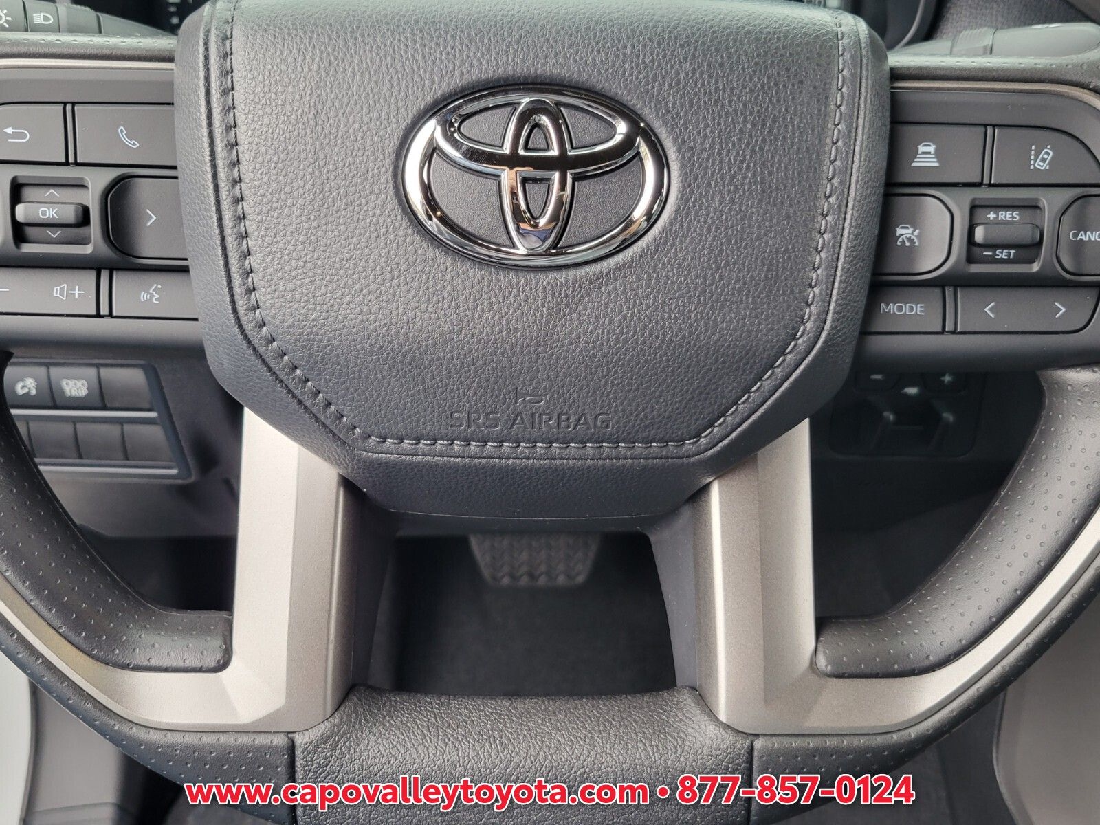 2025 Toyota Tundra SR5 - Photo 13