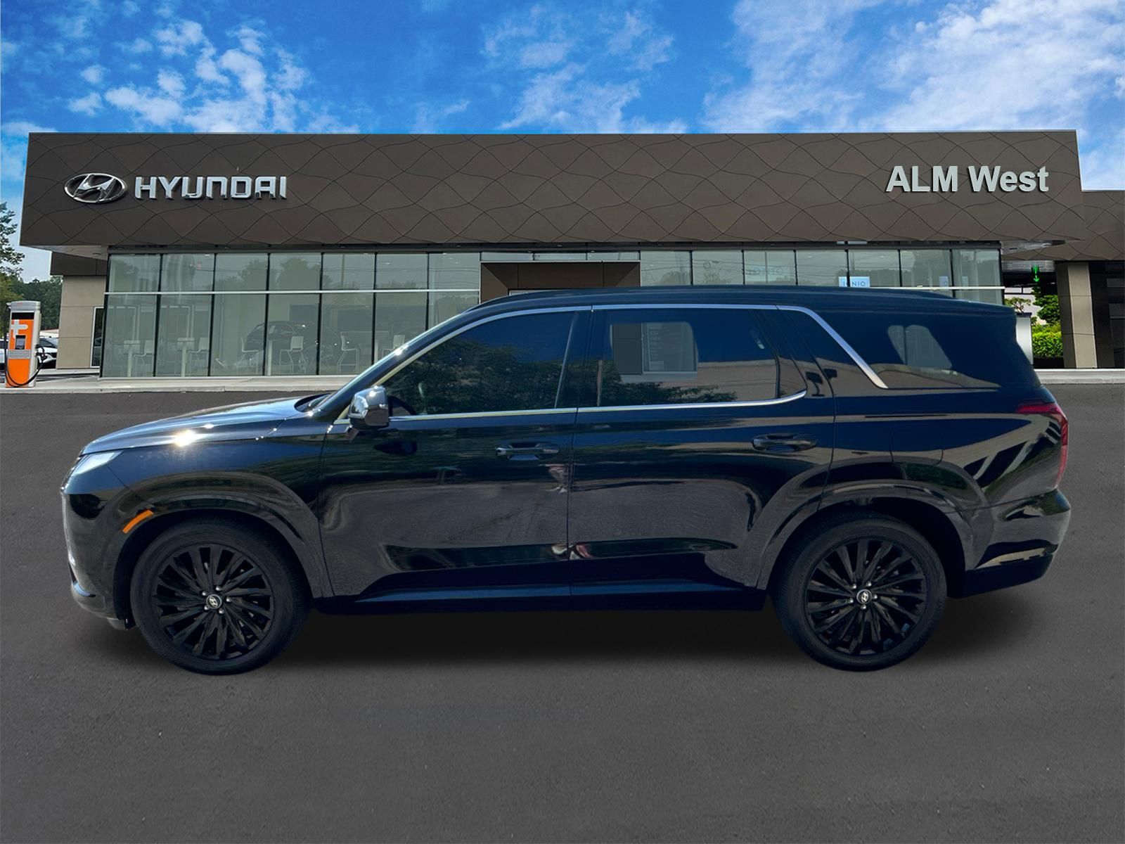 Used 2025 Black Hyundai Calligraphy Night Edition image 8